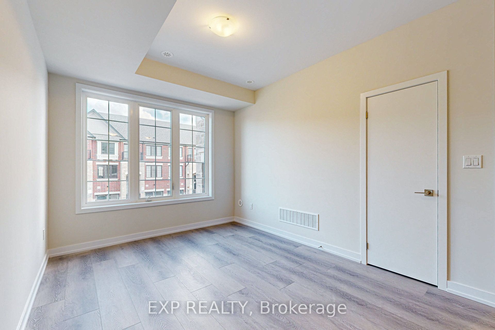 Photo 50 of 1325 Shevchenko Boulevard, Oakville, Northwest — HOMEH