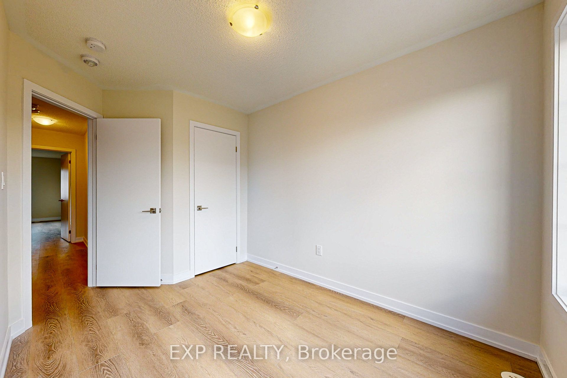 Photo 61 of 1325 Shevchenko Boulevard, Oakville, Northwest — HOMEH