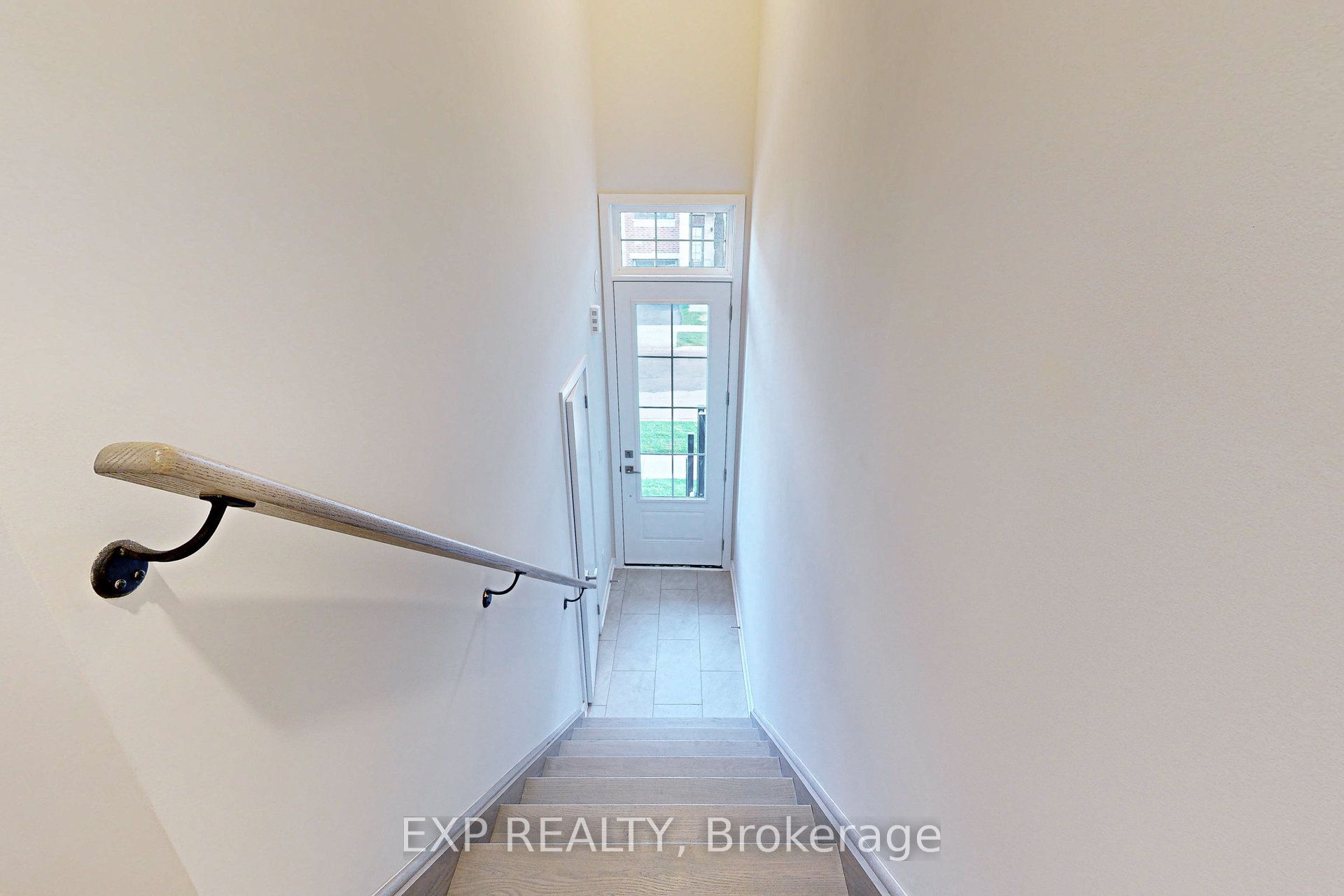 Photo 43 of 1325 Shevchenko Boulevard, Oakville, Northwest — HOMEH