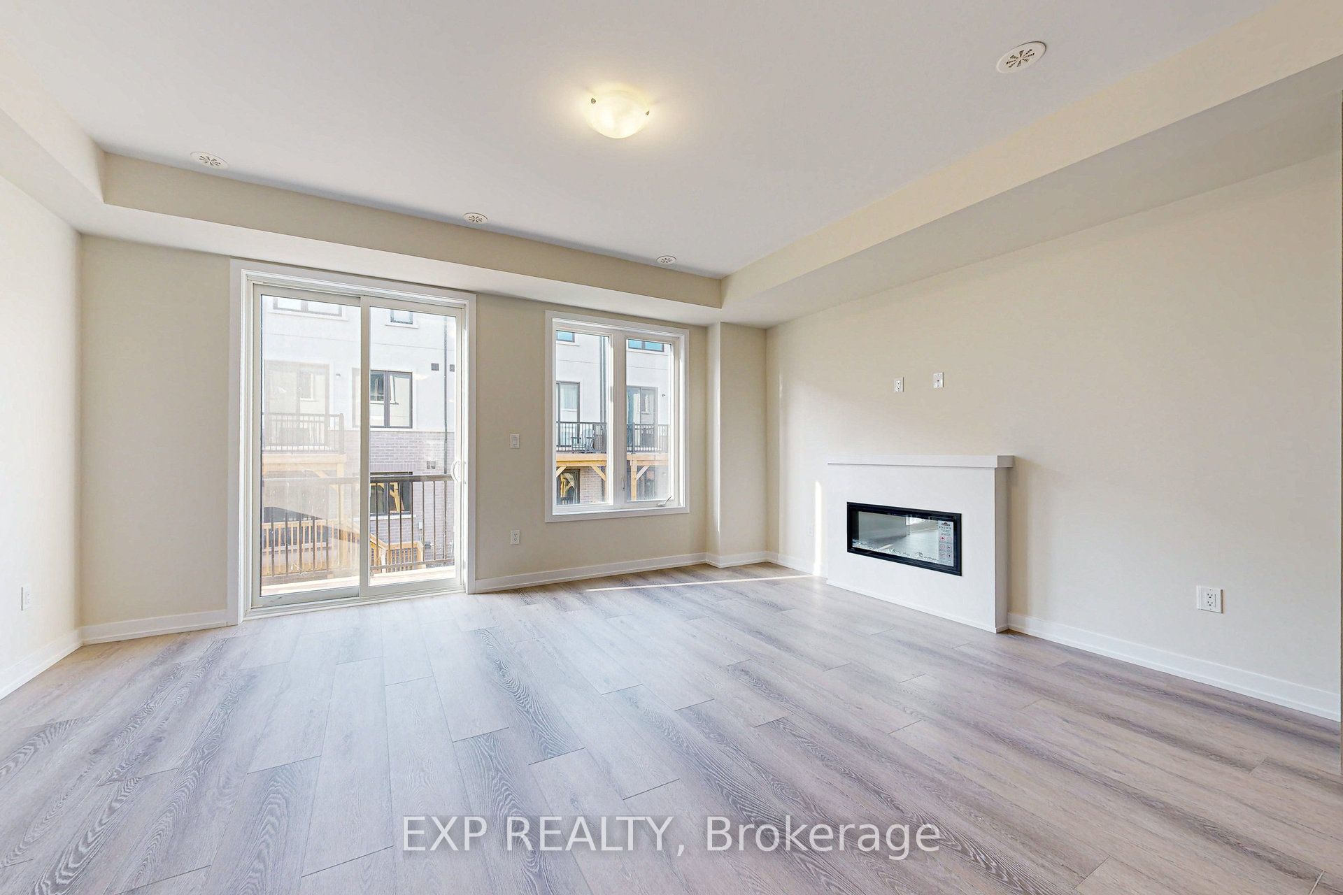 Photo 54 of 1325 Shevchenko Boulevard, Oakville, Northwest — HOMEH