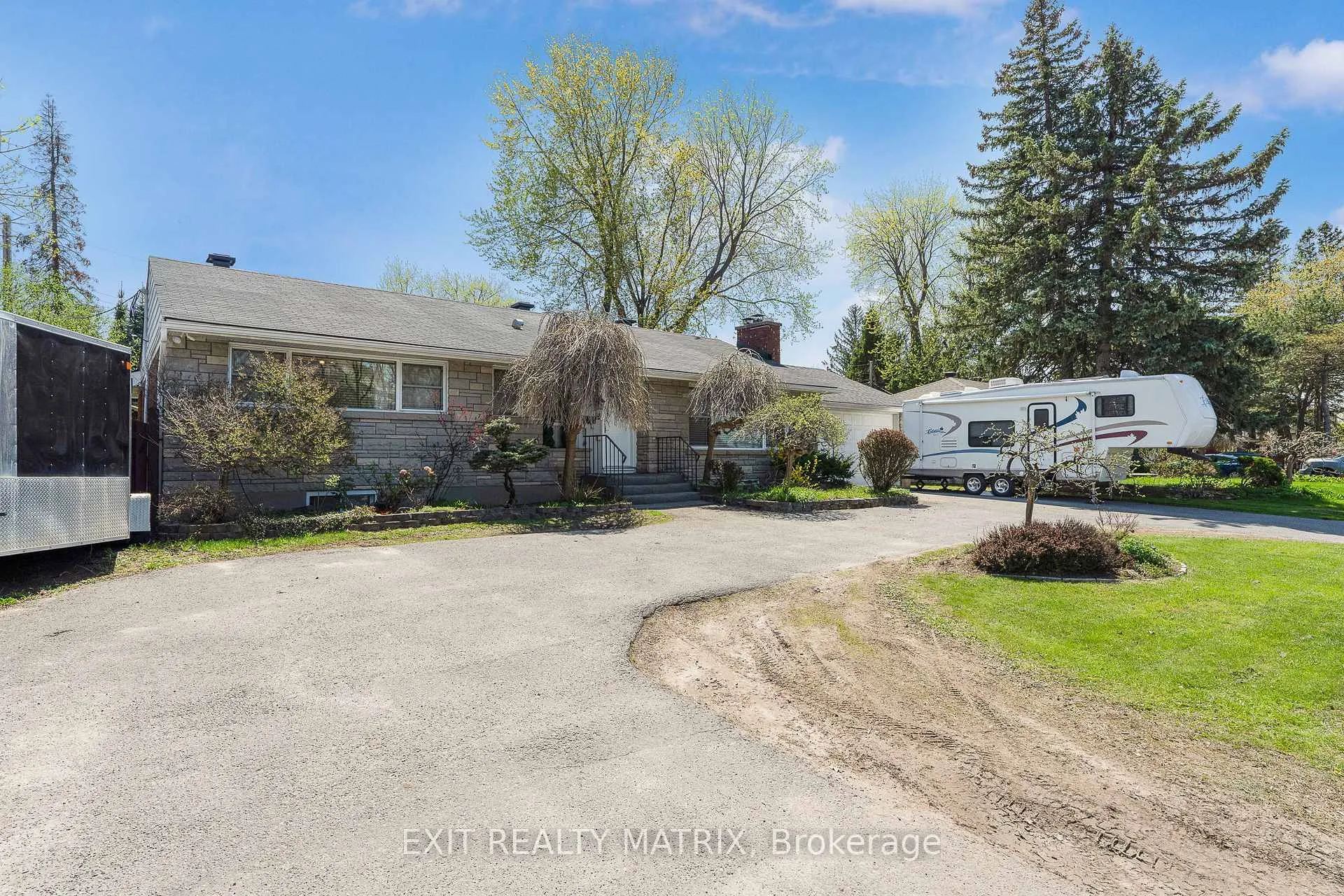 Photo 8 of 440 Smyth Road, Ottawa, Alta Vista/Faircrest Heights — HOMEH