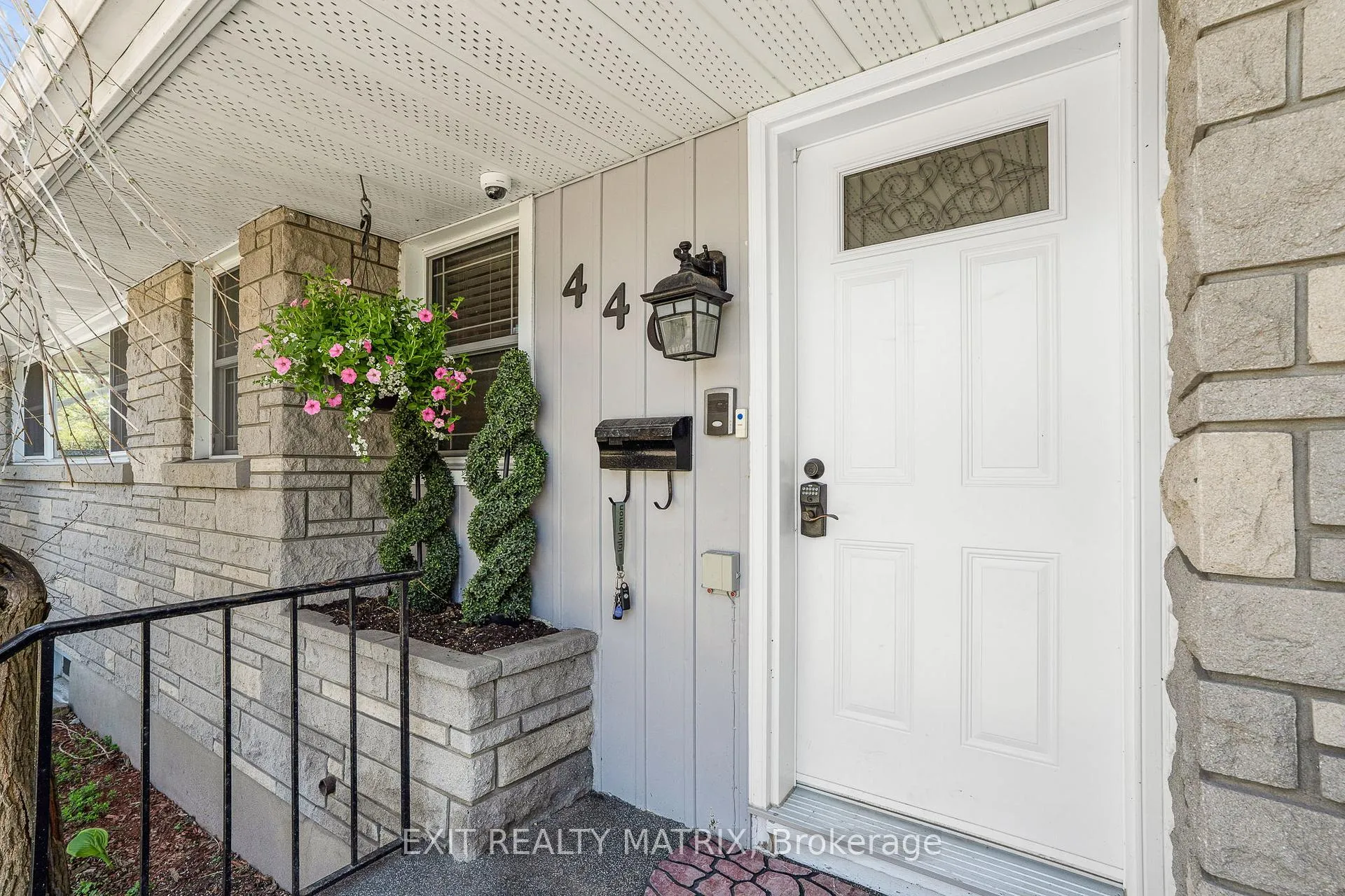 Photo 21 of 440 Smyth Road, Ottawa, Alta Vista/Faircrest Heights — HOMEH