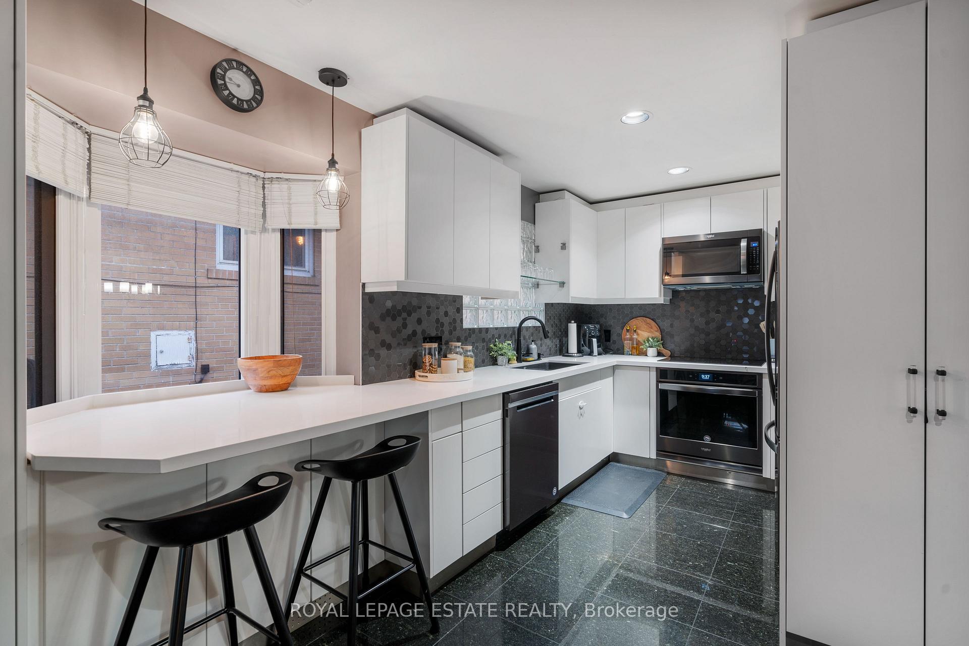 Photo 18 of 9 Dixington Crescent, Etobicoke, Kingsview Village-The Westway — HOMEH