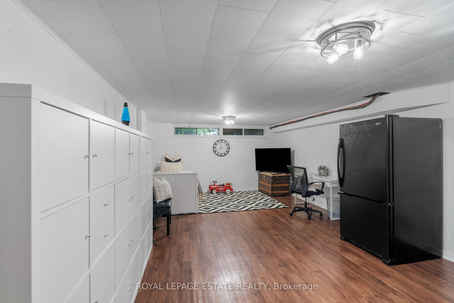 Photo 16 of 9 Dixington Crescent, Etobicoke, Kingsview Village-The Westway — HOMEH