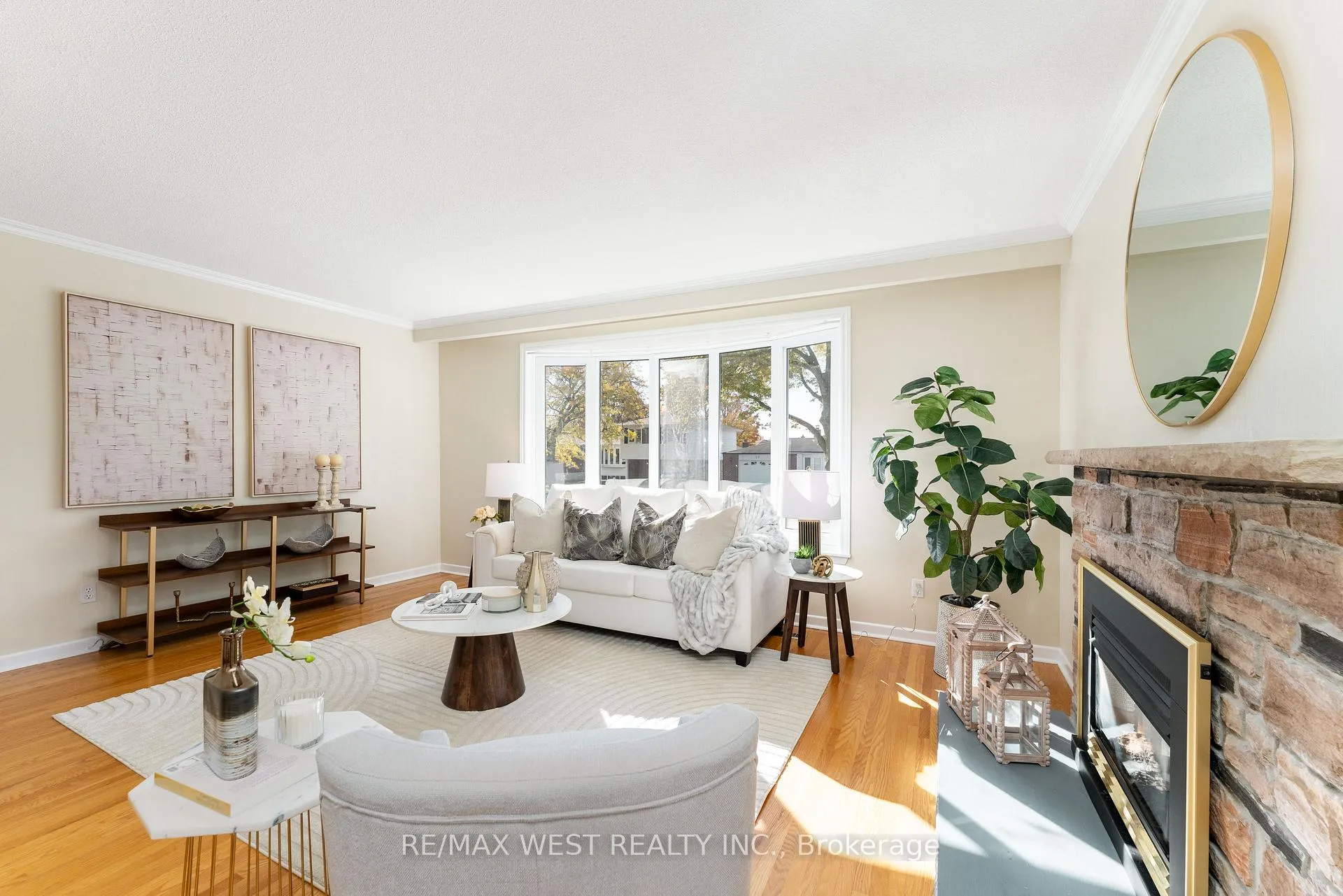 Photo 8 of 25 Bryant Road, Ajax, South East — HOMEH