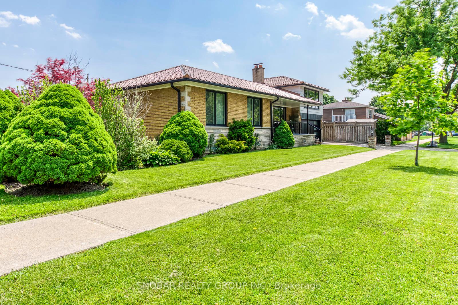 Photo 3 of 53 Fenley Drive, Etobicoke, Kingsview Village-The Westway — HOMEH