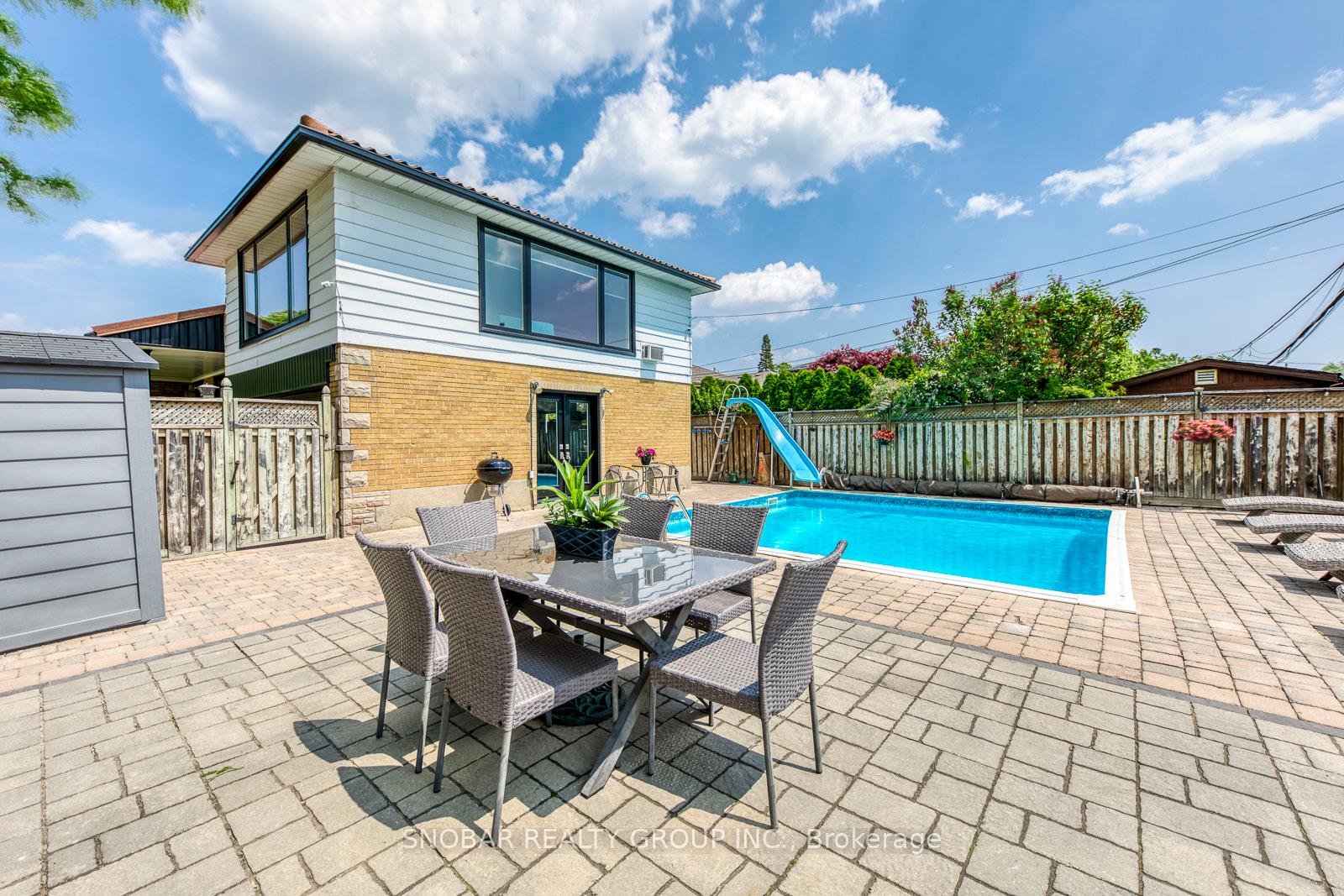 Photo 19 of 53 Fenley Drive, Etobicoke, Kingsview Village-The Westway — HOMEH