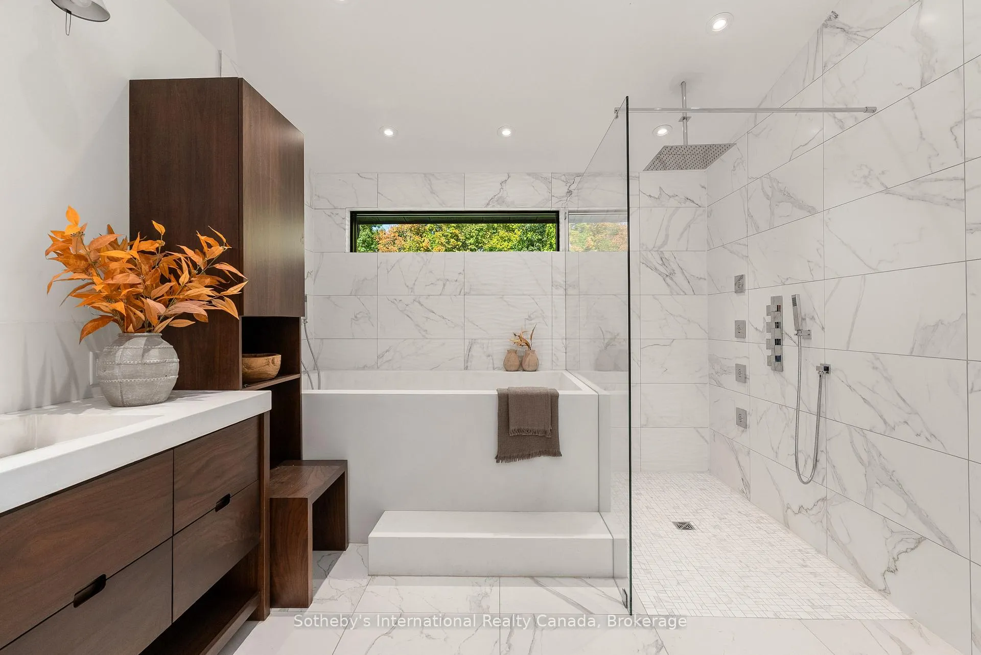 Photo 126 of 589903 Grey Road 19, Blue Mountains — HOMEH