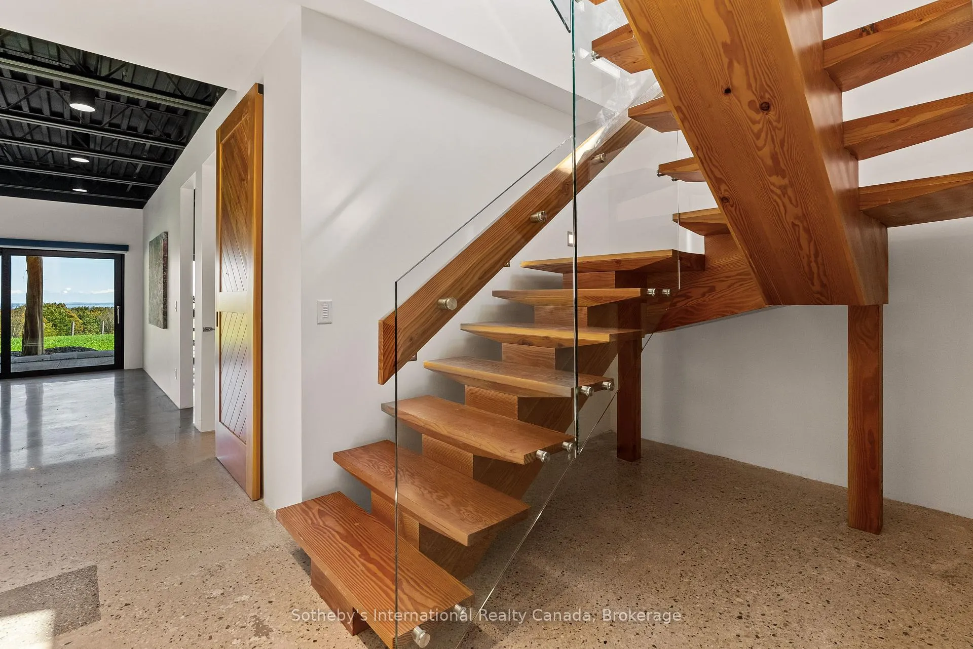 Photo 136 of 589903 Grey Road 19, Blue Mountains — HOMEH