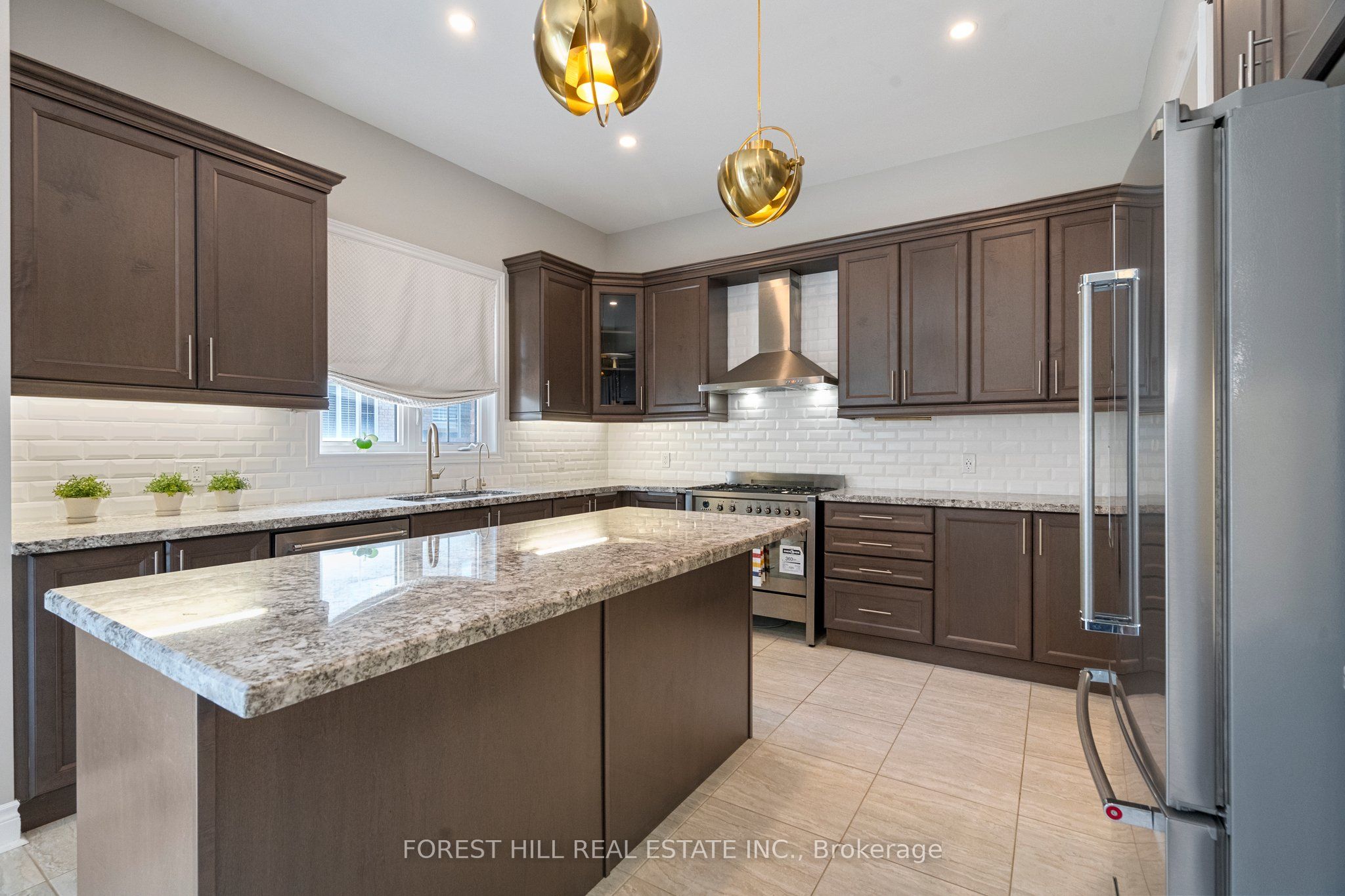 Photo 42 of 17 Ken Sinclair Crescent, Aurora, Aurora Estates — HOMEH