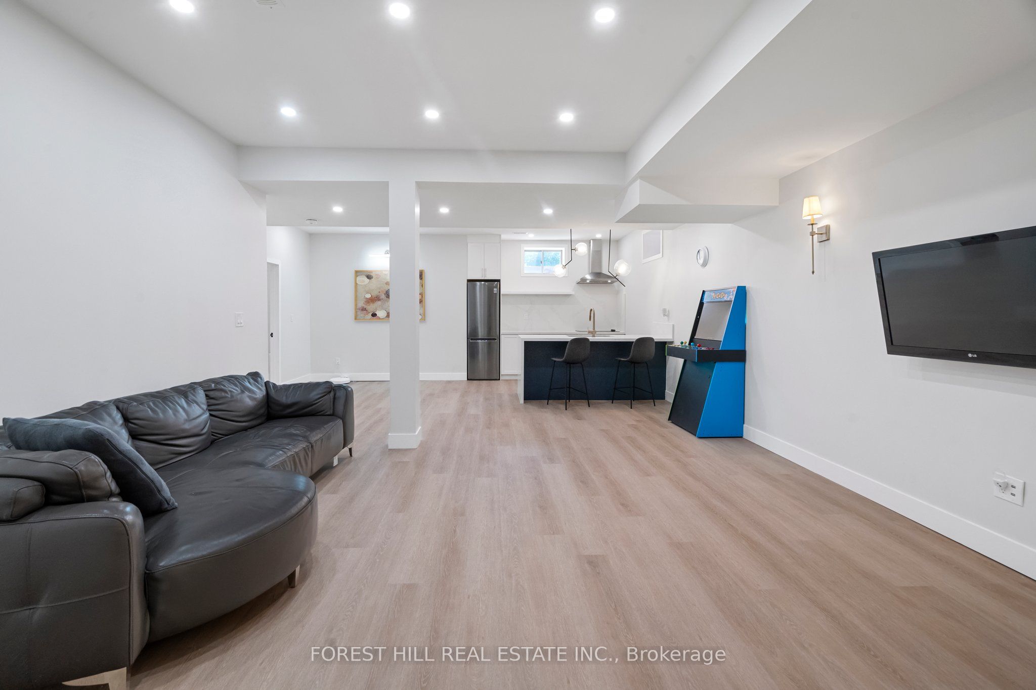 Photo 62 of 17 Ken Sinclair Crescent, Aurora, Aurora Estates — HOMEH