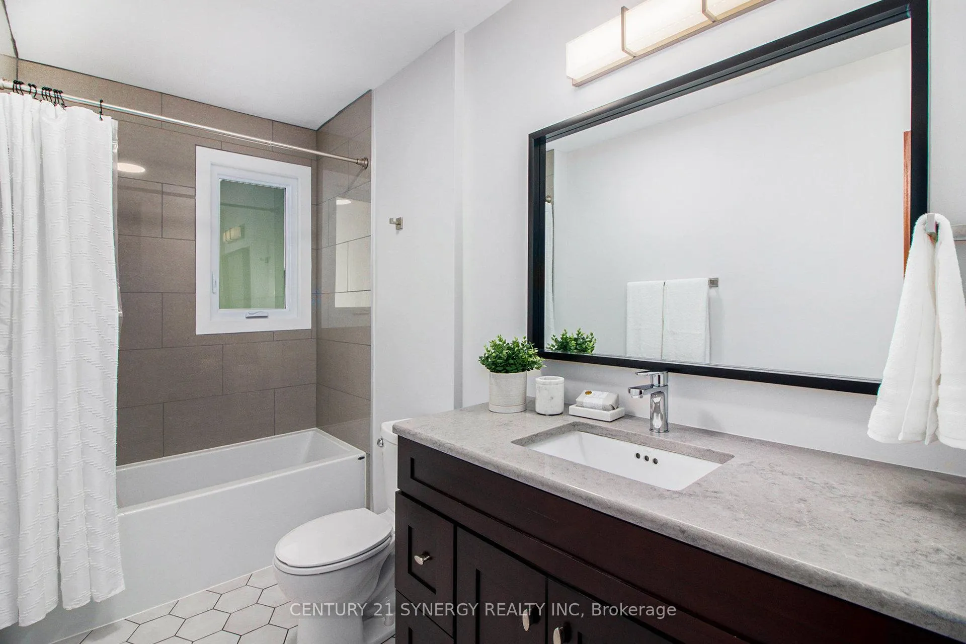 Photo 84 of 2742 Ulster Crescent, Ottawa, Riverside Park — HOMEH
