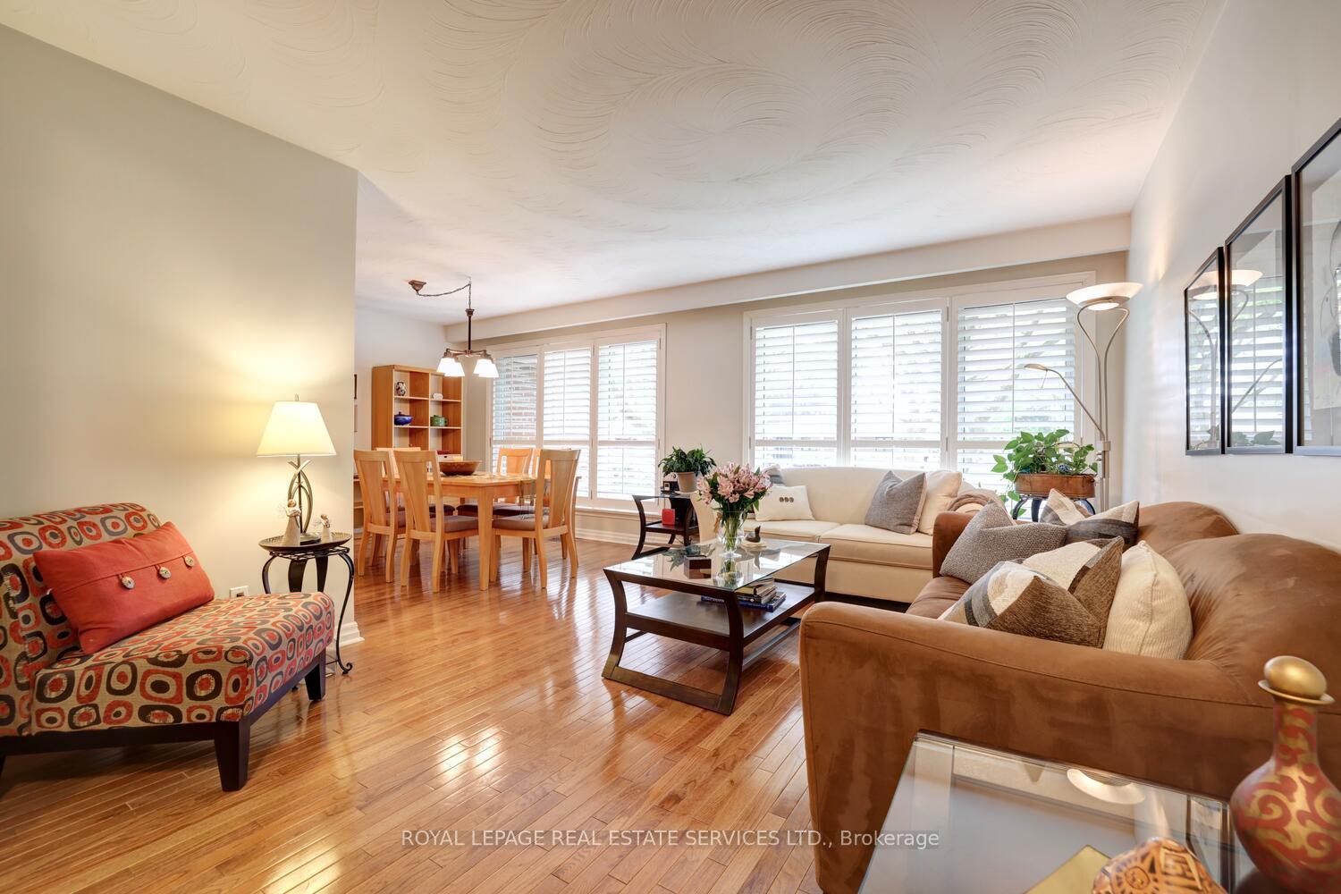 Photo 36 of 26 Cromer Place, Etobicoke, Willowridge-Martingrove-Richview — HOMEH