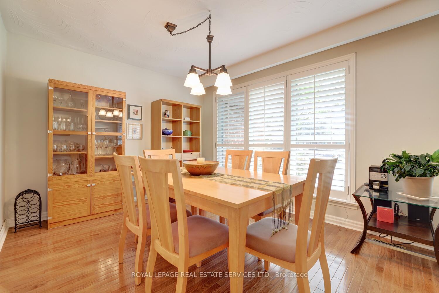 Photo 37 of 26 Cromer Place, Etobicoke, Willowridge-Martingrove-Richview — HOMEH