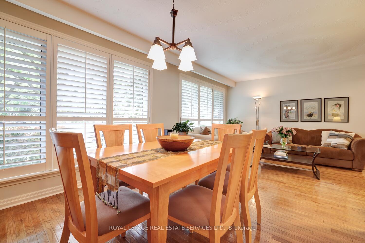 Photo 19 of 26 Cromer Place, Etobicoke, Willowridge-Martingrove-Richview — HOMEH