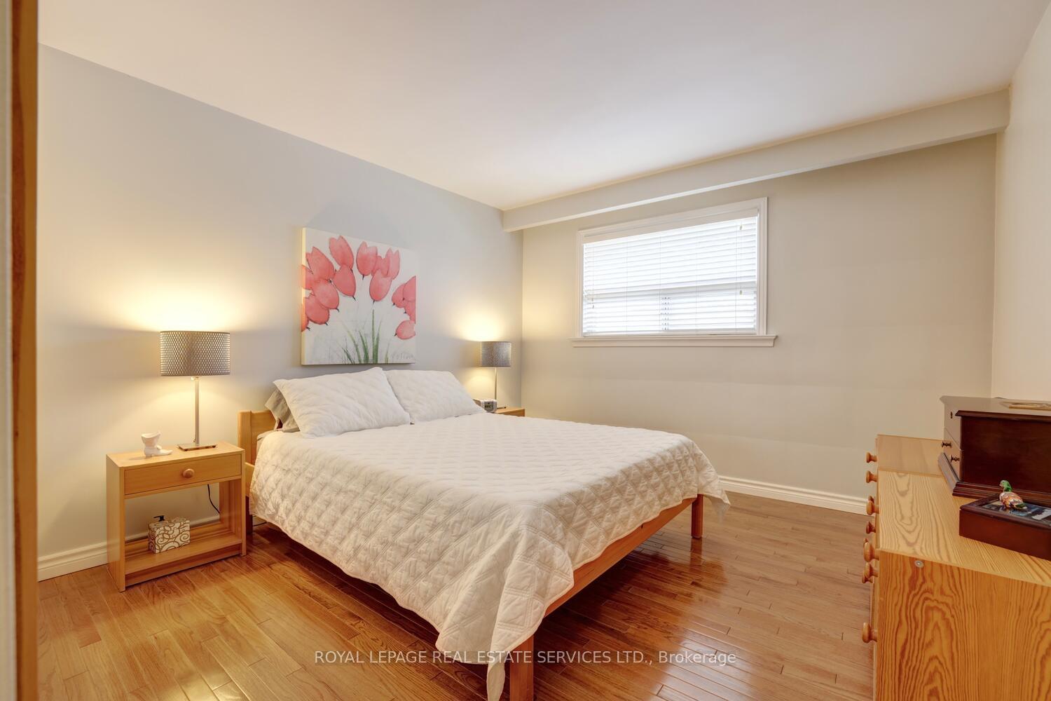Photo 35 of 26 Cromer Place, Etobicoke, Willowridge-Martingrove-Richview — HOMEH