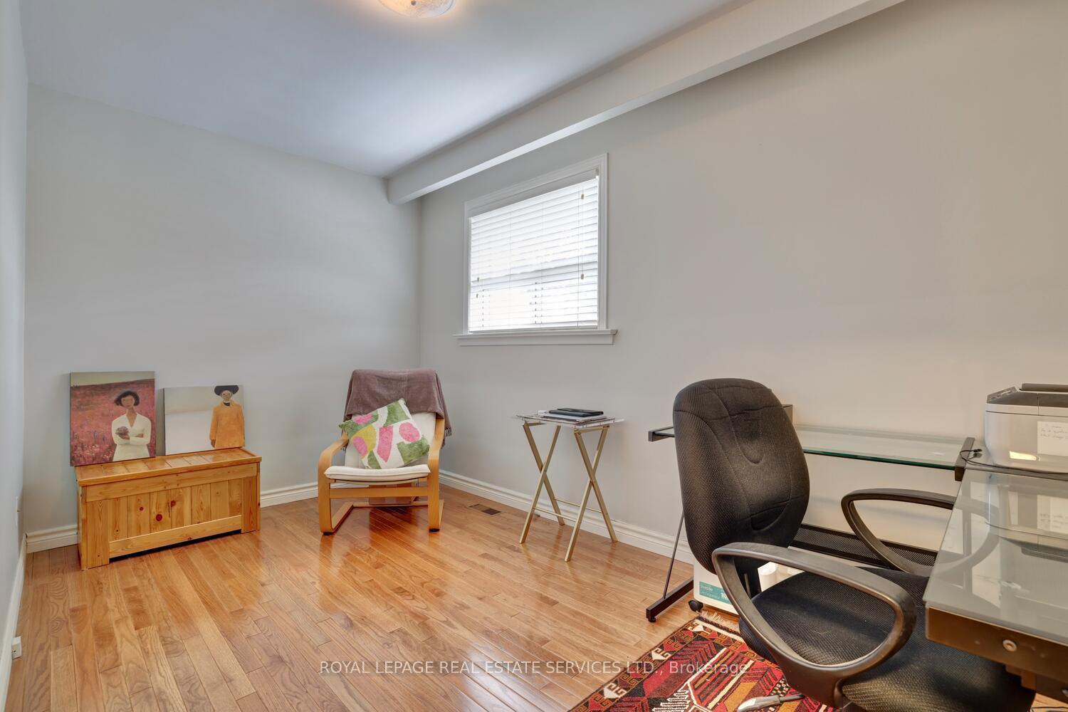 Photo 4 of 26 Cromer Place, Etobicoke, Willowridge-Martingrove-Richview — HOMEH