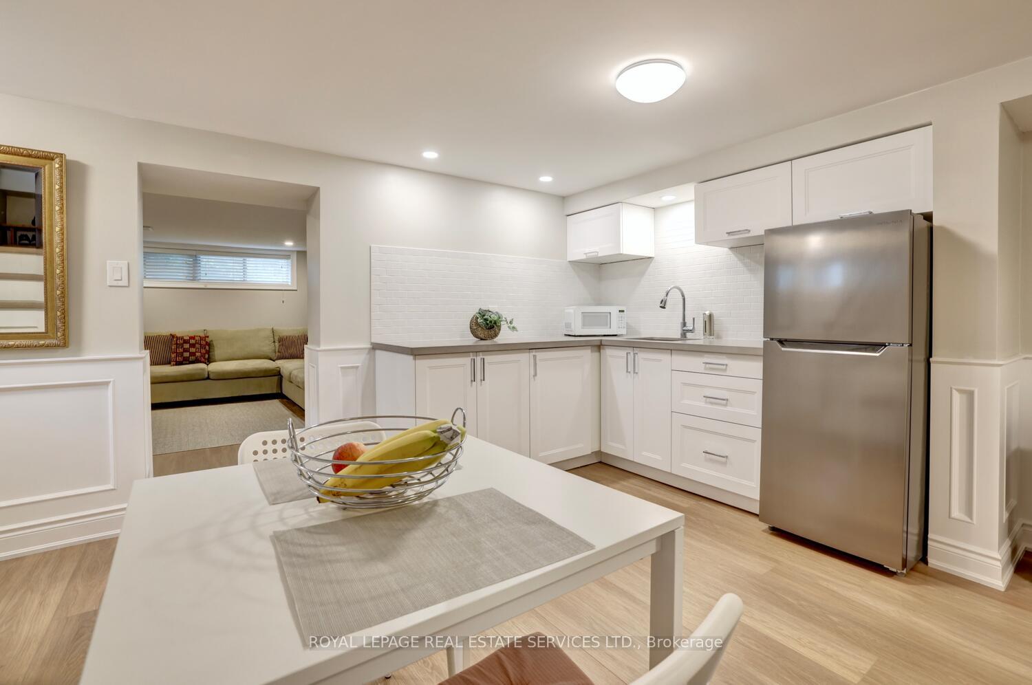 Photo 24 of 26 Cromer Place, Etobicoke, Willowridge-Martingrove-Richview — HOMEH