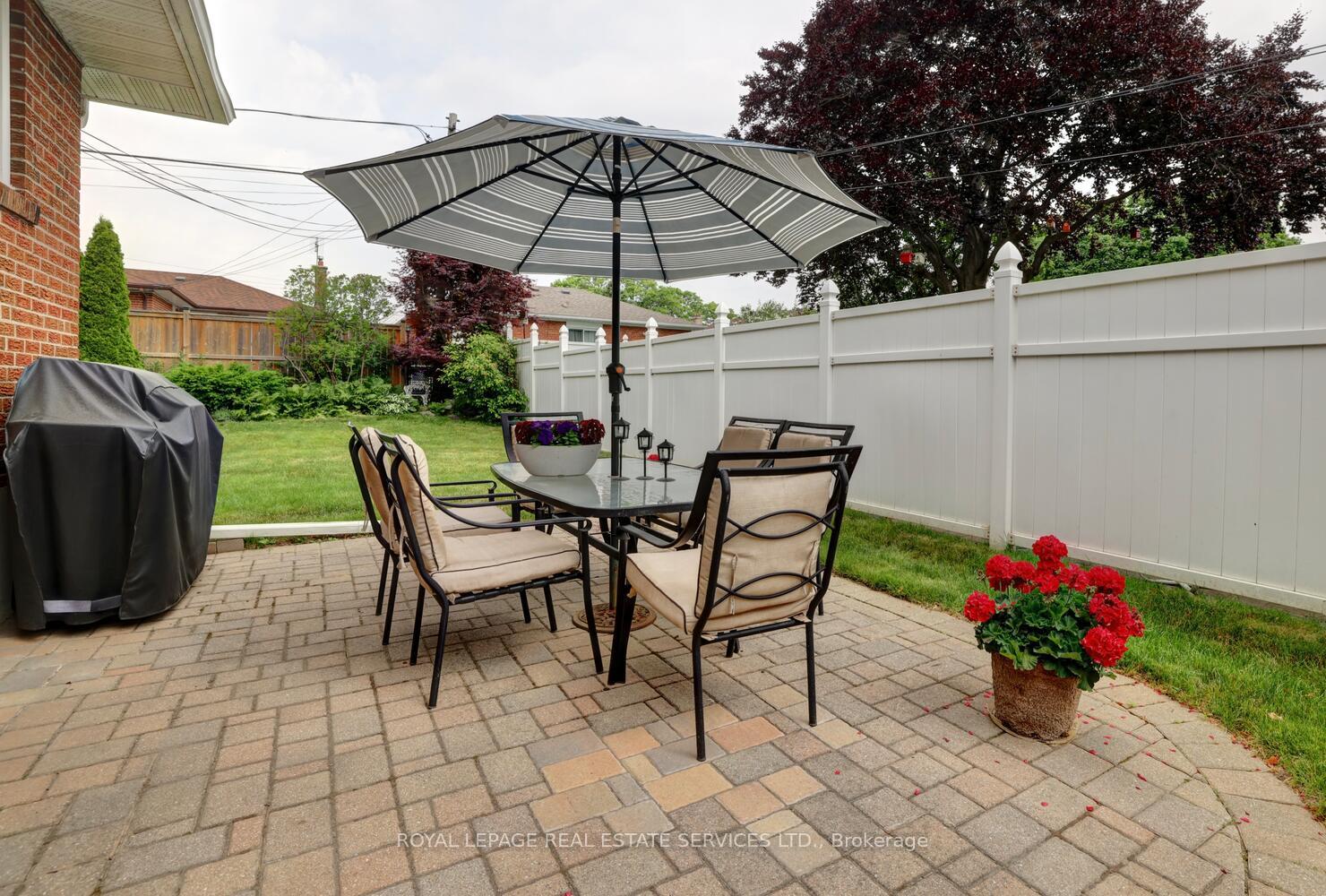 Photo 21 of 26 Cromer Place, Etobicoke, Willowridge-Martingrove-Richview — HOMEH
