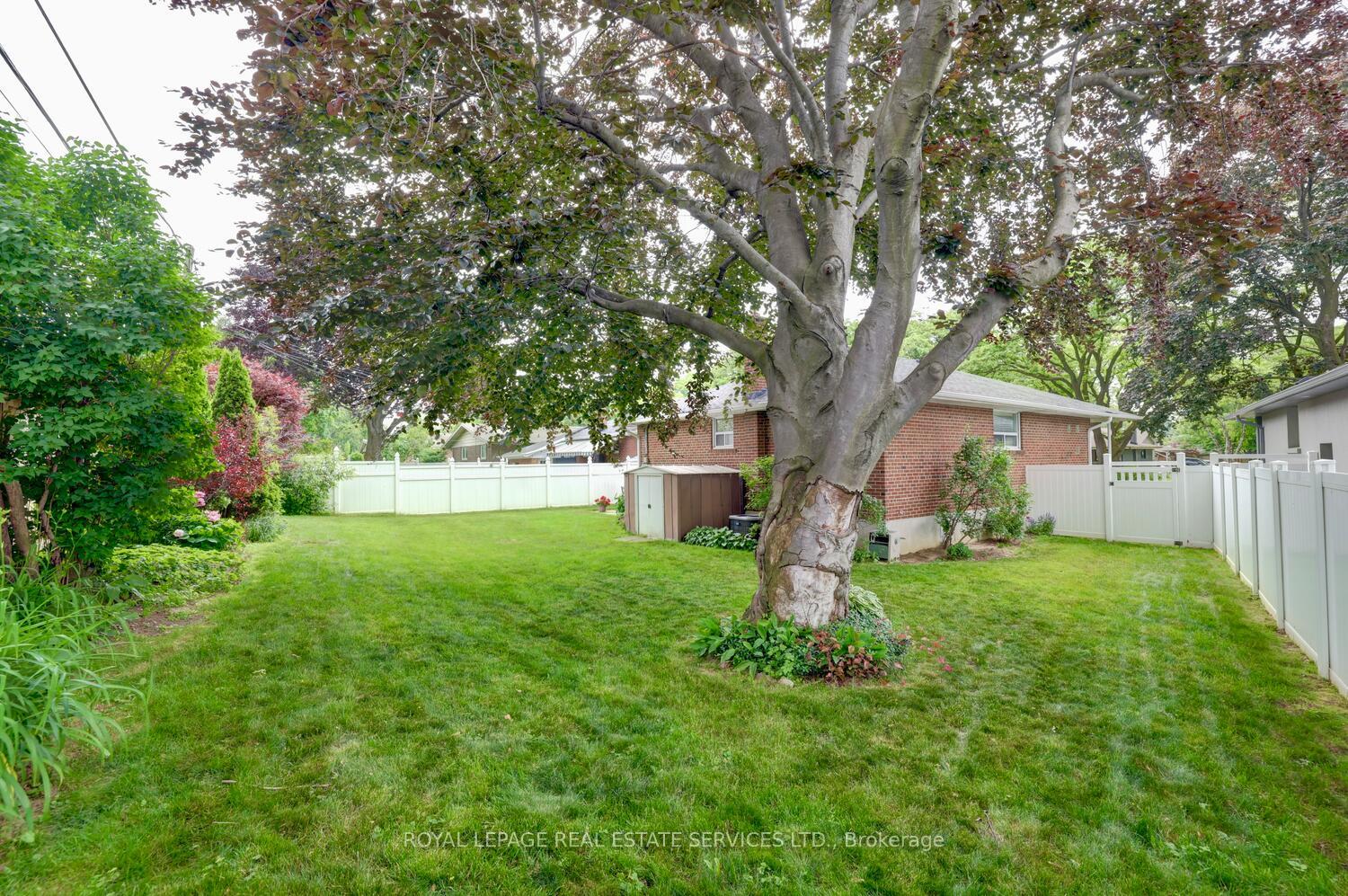 Photo 27 of 26 Cromer Place, Etobicoke, Willowridge-Martingrove-Richview — HOMEH