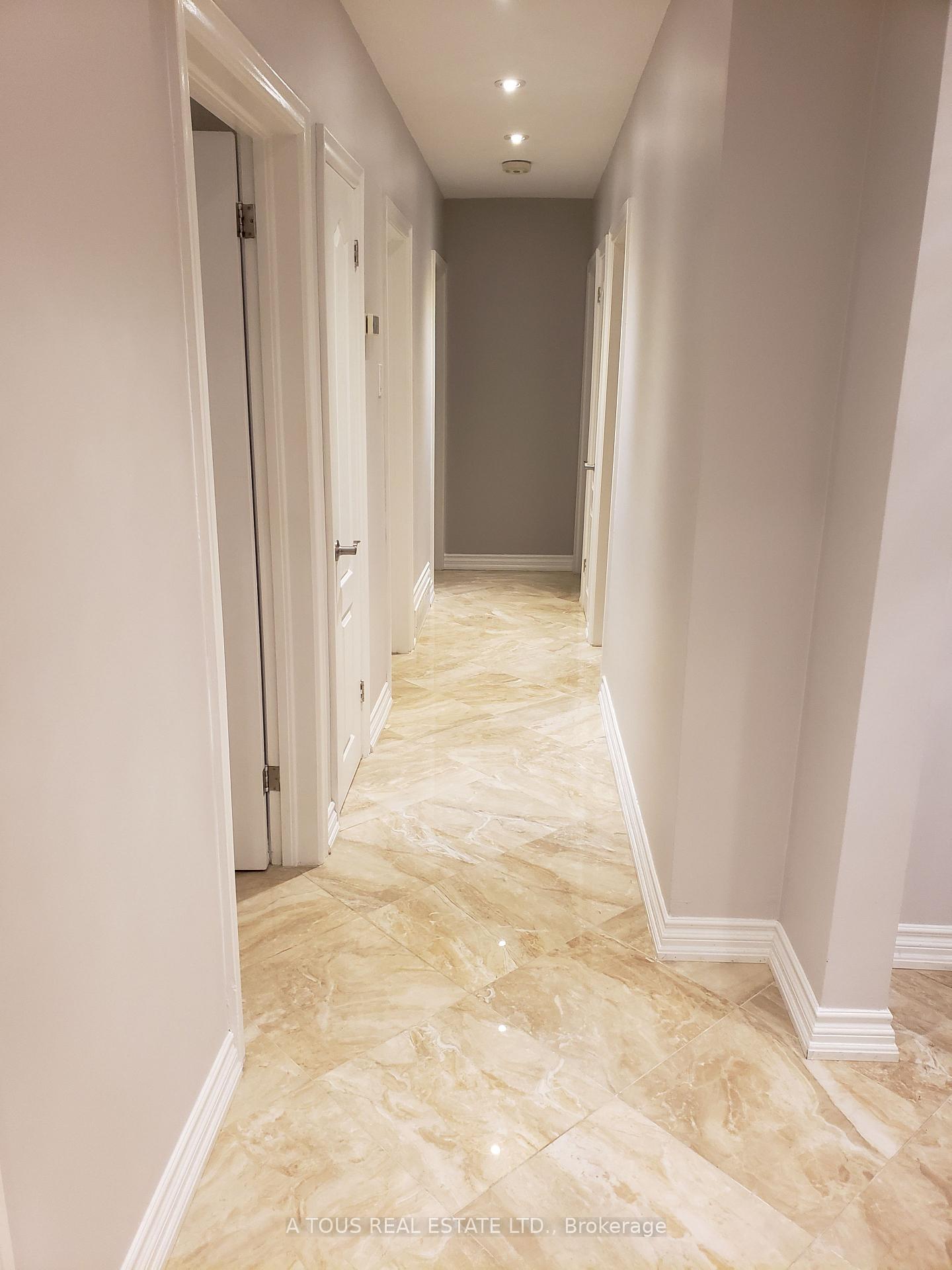 Photo 11 of 52 Winnipeg Road, Etobicoke, Kingsview Village-The Westway — HOMEH