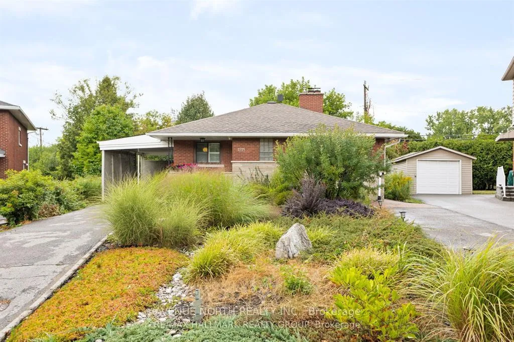 Photo 2 of 1215 Willowdale Avenue, Ottawa, Alta Vista — HOMEH