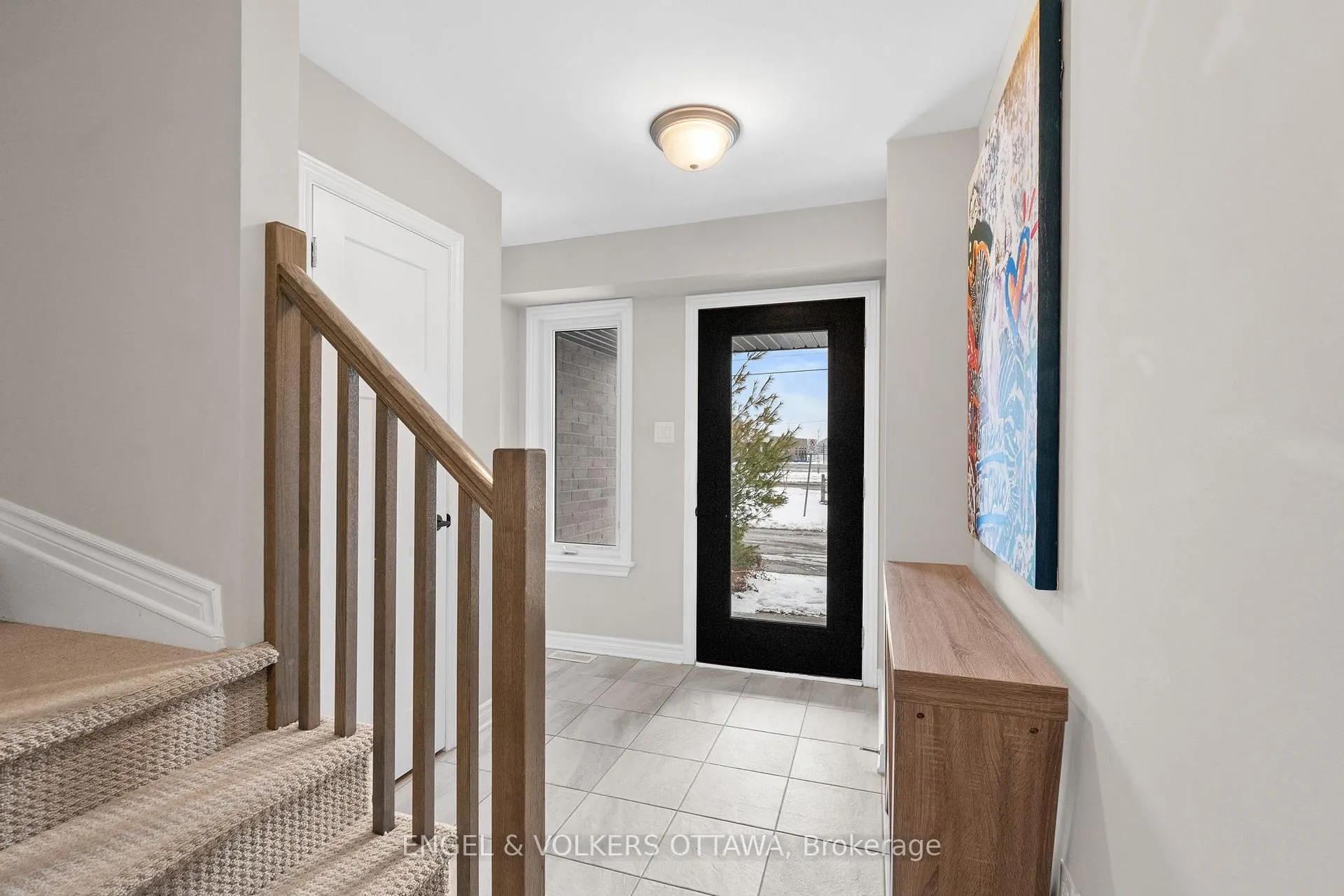 Photo 12 of 39 Stockholm Private, Ottawa, Riverside South/Gloucester Glen — HOMEH
