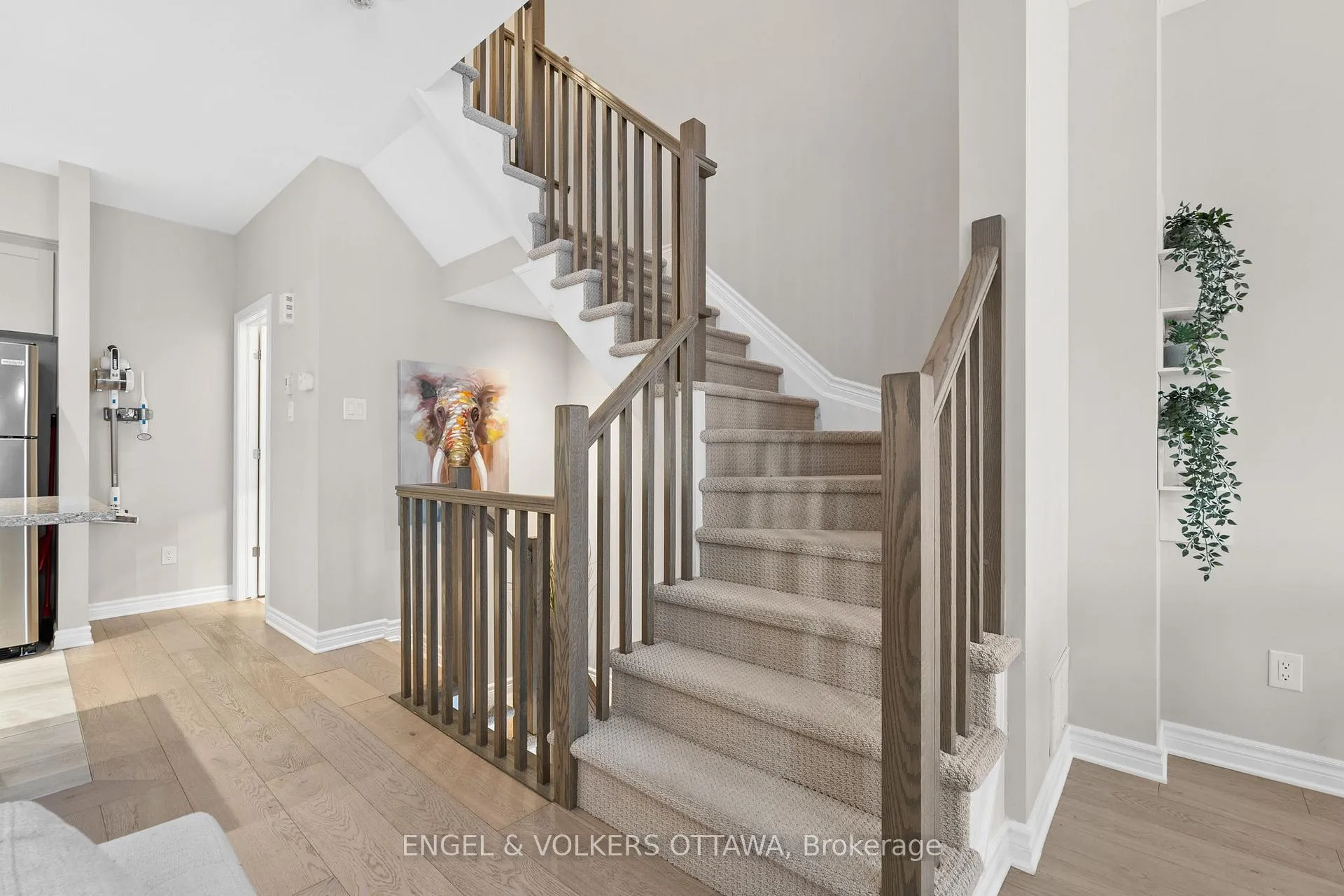 Photo 66 of 39 Stockholm Private, Ottawa, Riverside South/Gloucester Glen — HOMEH