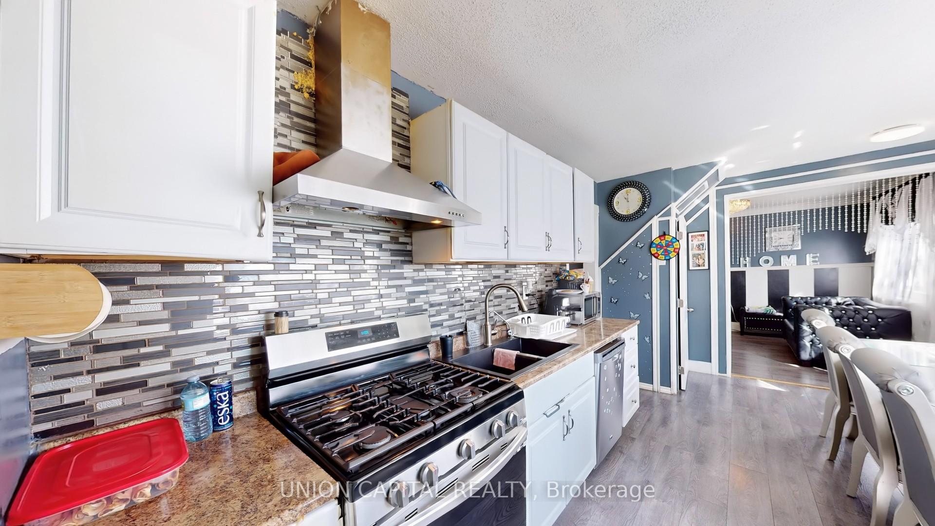 Photo 6 of 15 Mcarthur Street, Etobicoke, Kingsview Village-The Westway — HOMEH