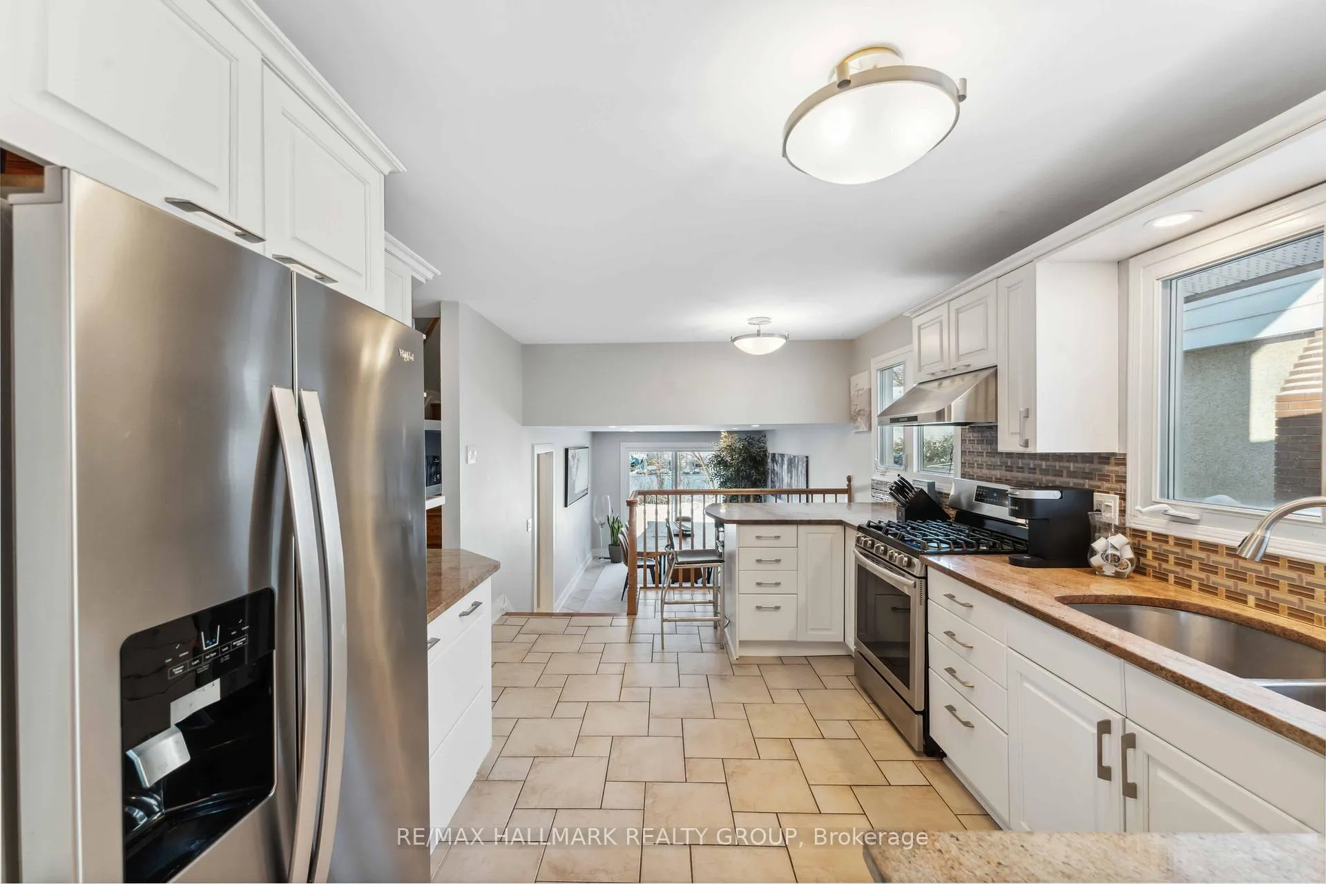 Photo 28 of 2425 Ogilvie Road, Ottawa, Beacon Hill North — HOMEH