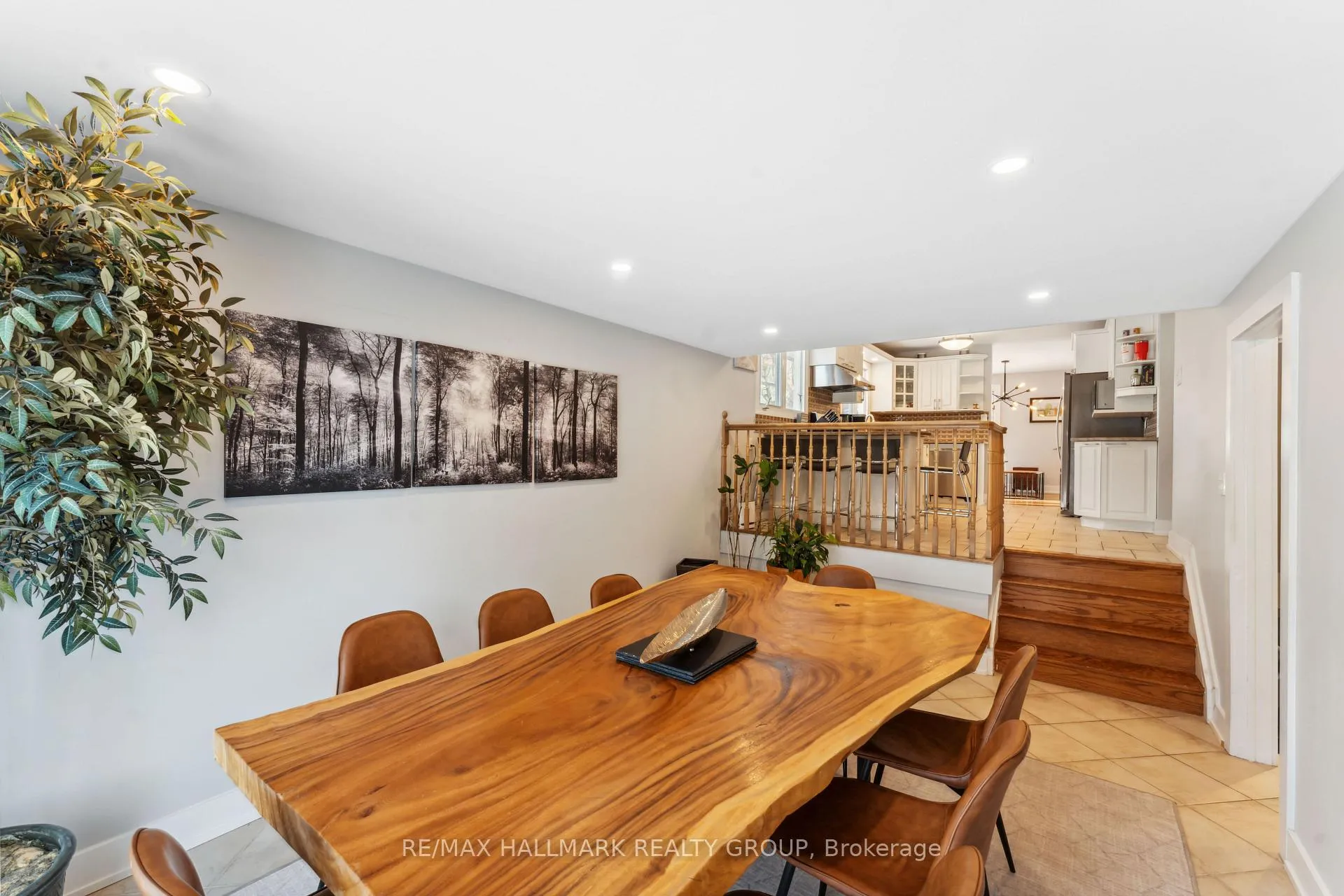 Photo 45 of 2425 Ogilvie Road, Ottawa, Beacon Hill North — HOMEH