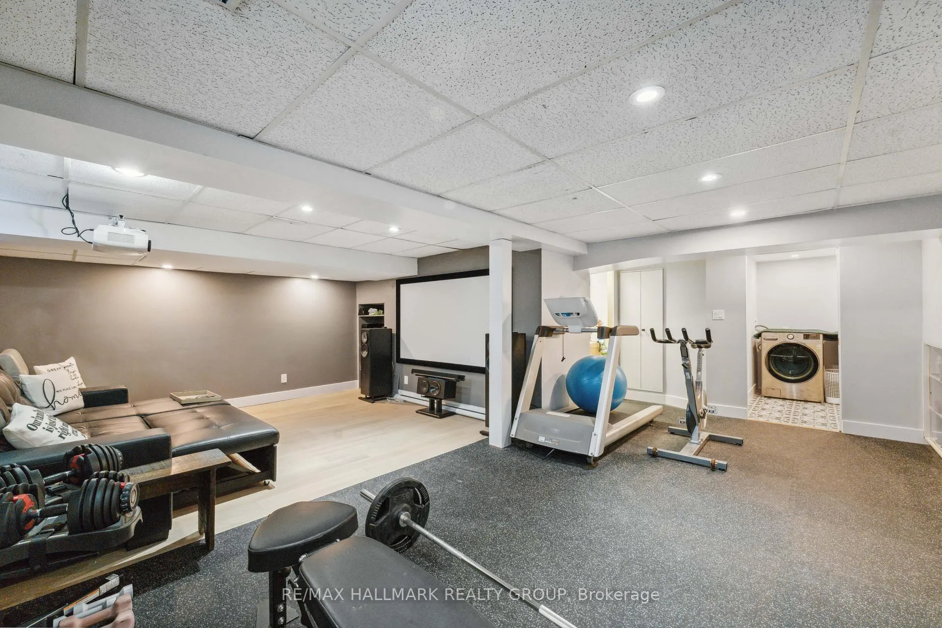 Photo 111 of 2425 Ogilvie Road, Ottawa, Beacon Hill North — HOMEH