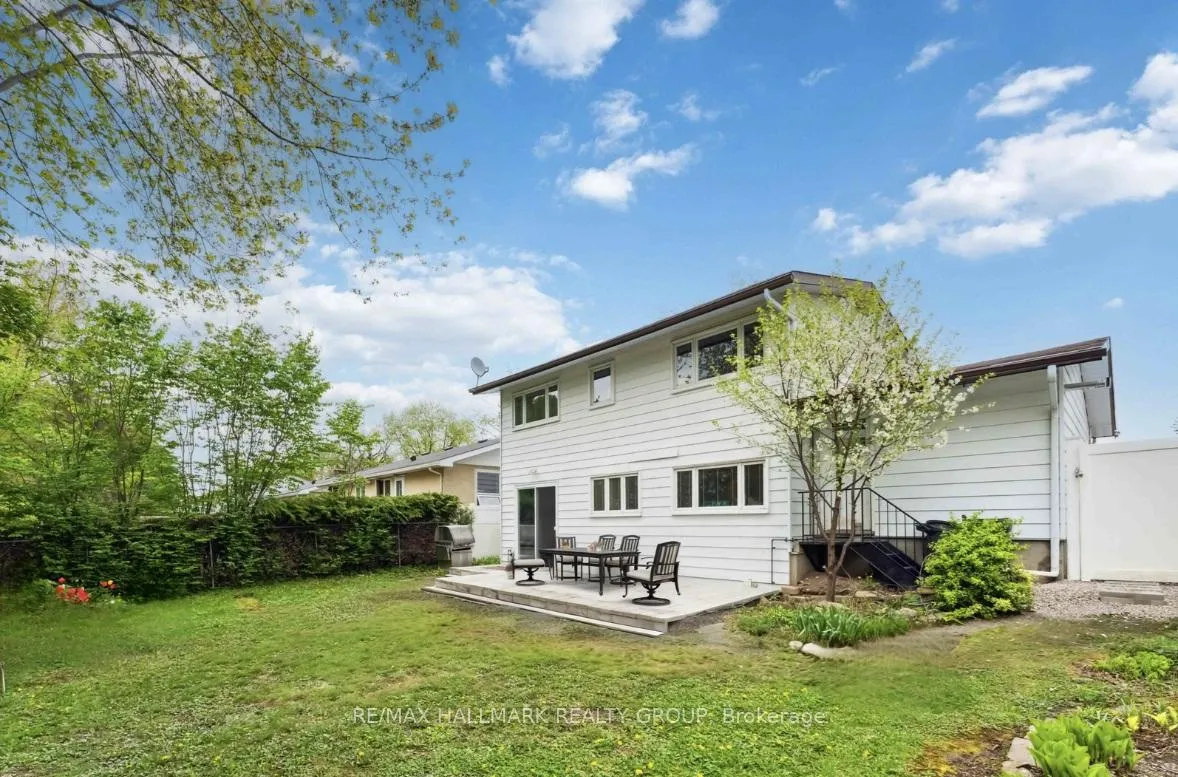 Photo 130 of 2425 Ogilvie Road, Ottawa, Beacon Hill North — HOMEH