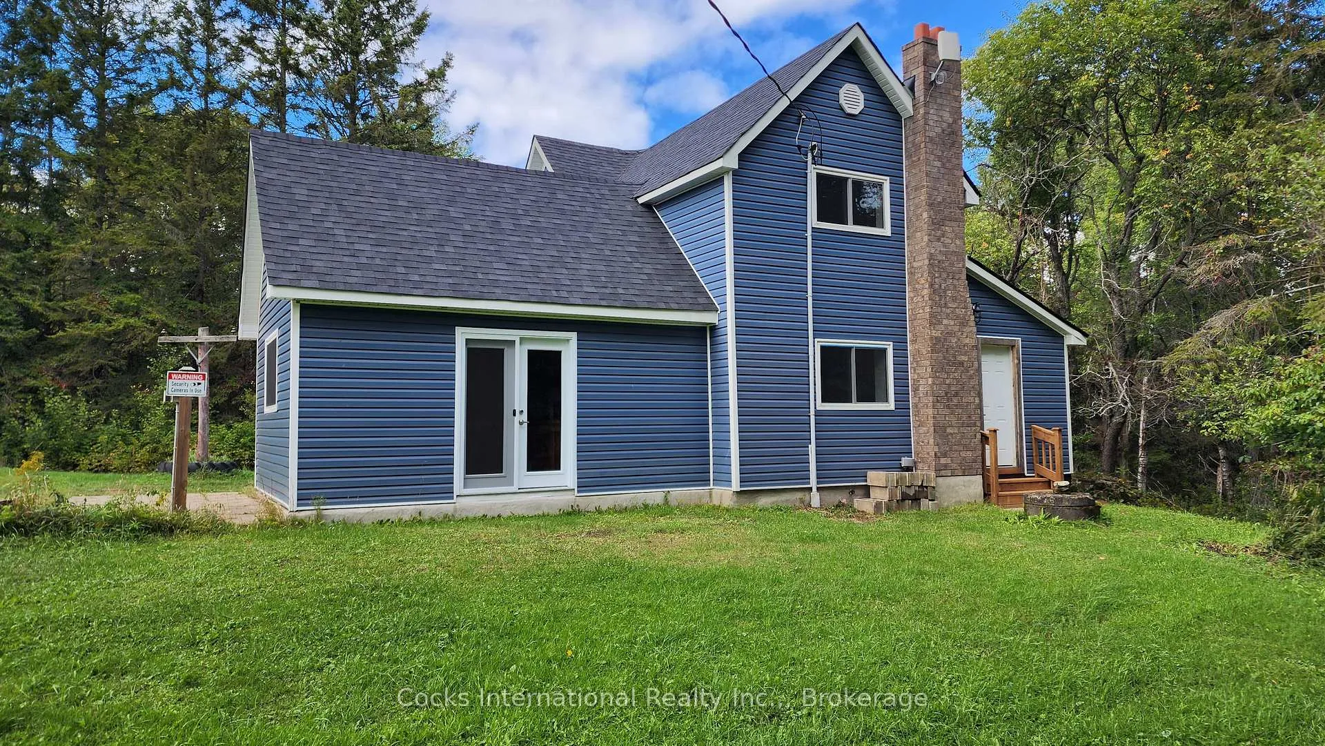 Front of 96 Pickerel & Jack Lake Road