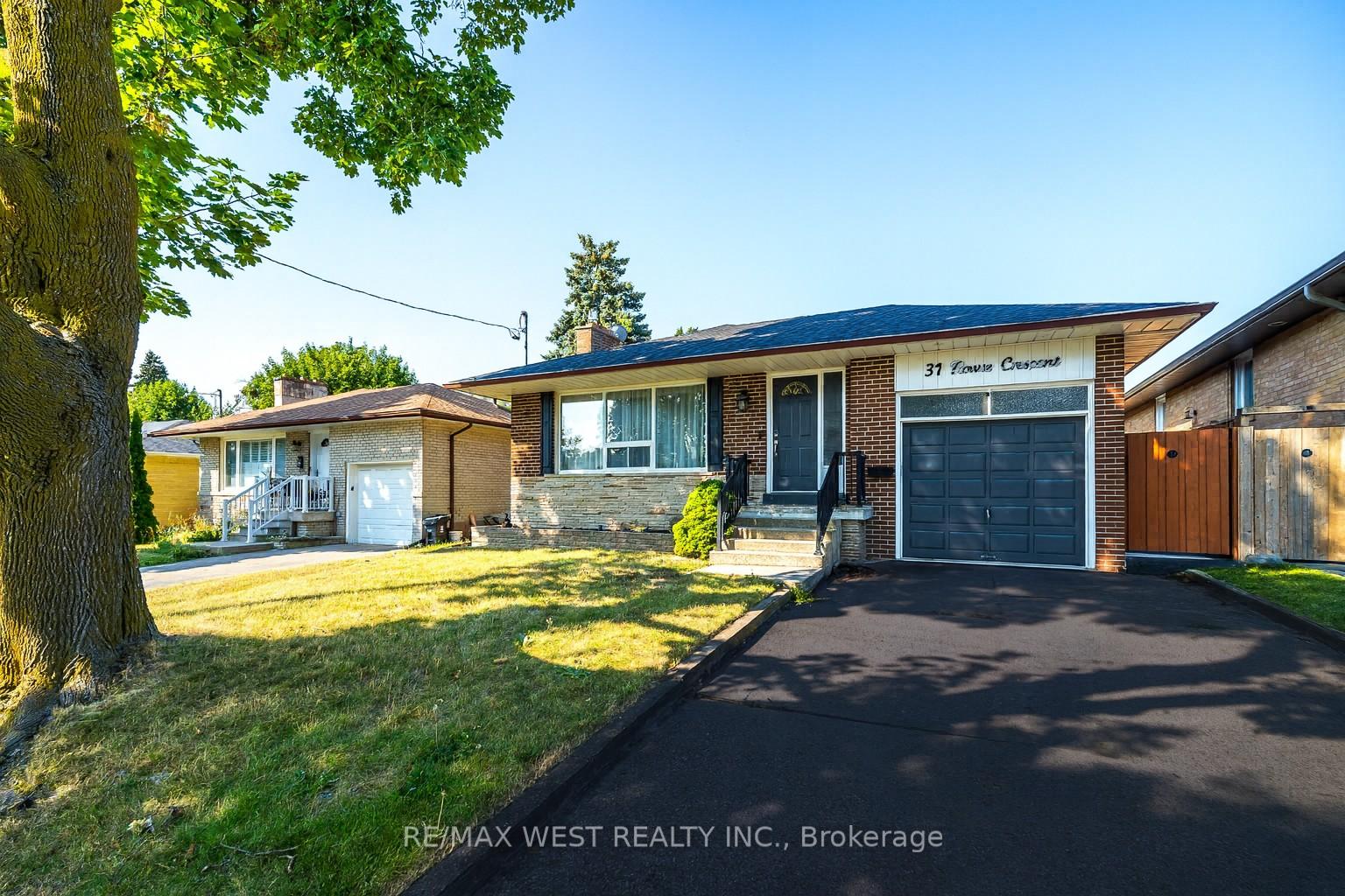 Photo 1 of Unit BSMT, 31 Rowse Crescent, Etobicoke, Kingsview Village-The Westway — HOMEH