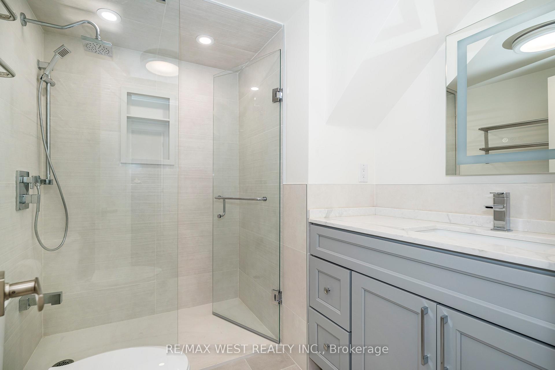 Photo 9 of Unit BSMT, 31 Rowse Crescent, Etobicoke, Kingsview Village-The Westway — HOMEH