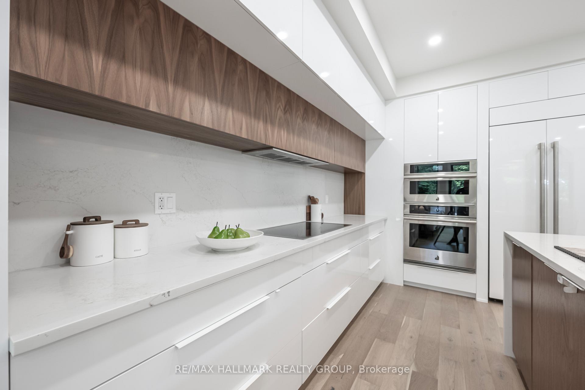 Photo 13 of 185A 185B Carleton Avenue, Ottawa, Ottawa West/Tunneys Pasture — HOMEH