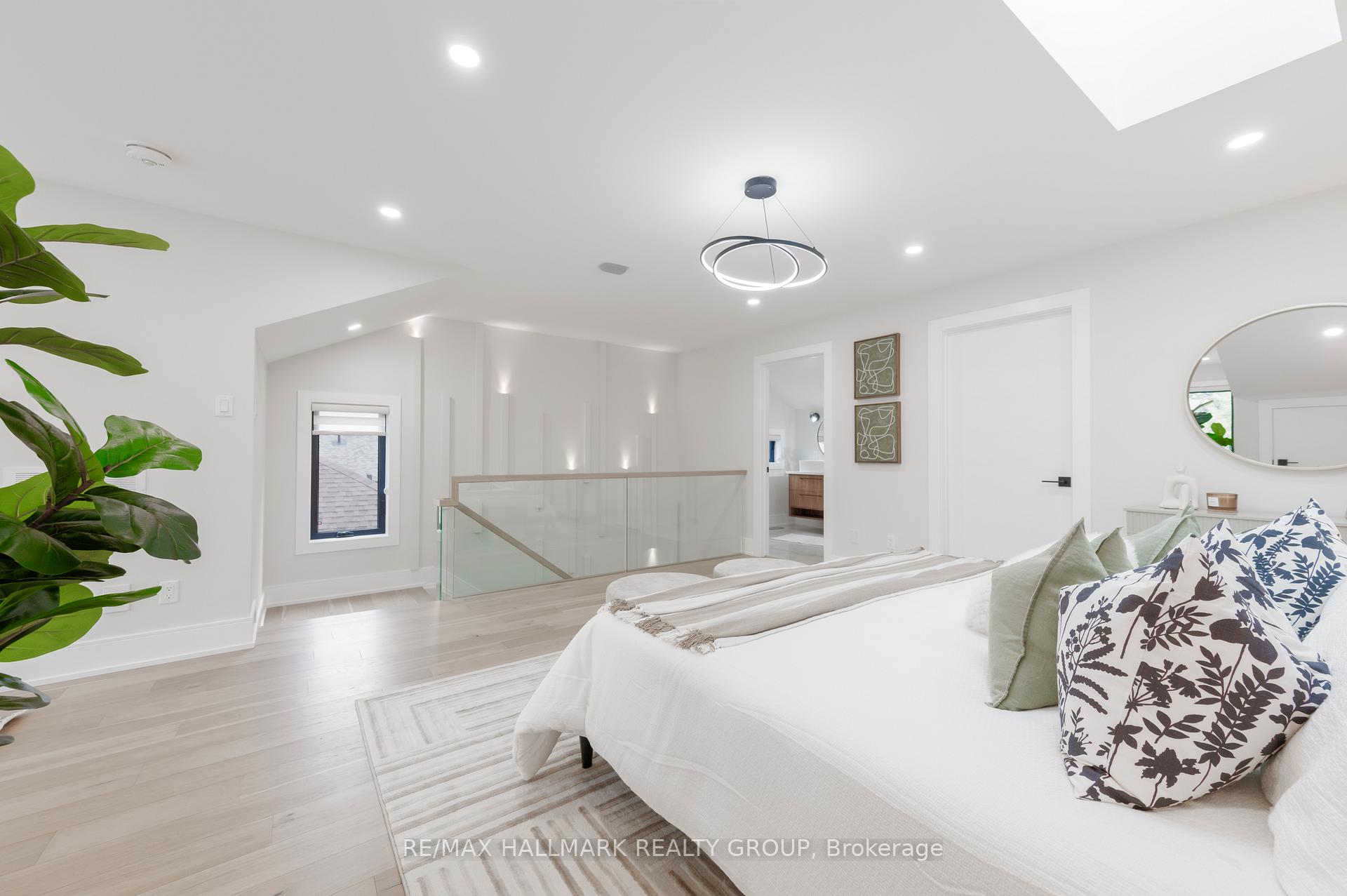 Photo 32 of 185A 185B Carleton Avenue, Ottawa, Ottawa West/Tunneys Pasture — HOMEH