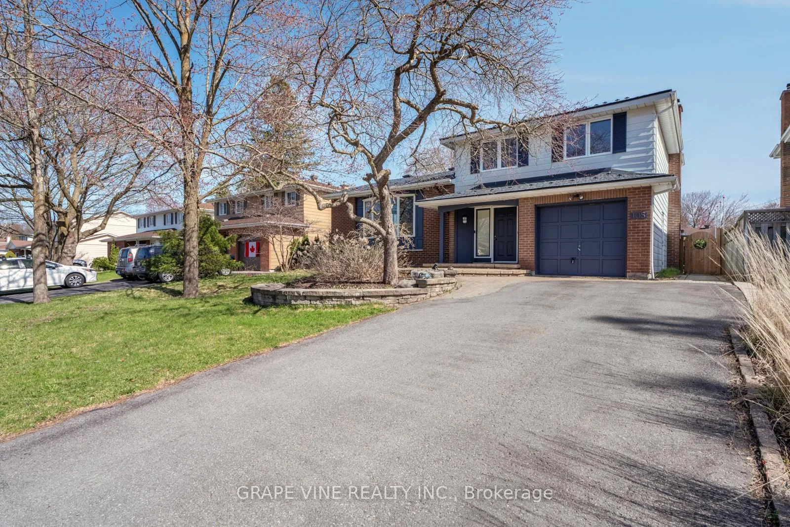 Photo 6 of 105 Westpark Drive, Ottawa, Blackburn Hamlet — HOMEH