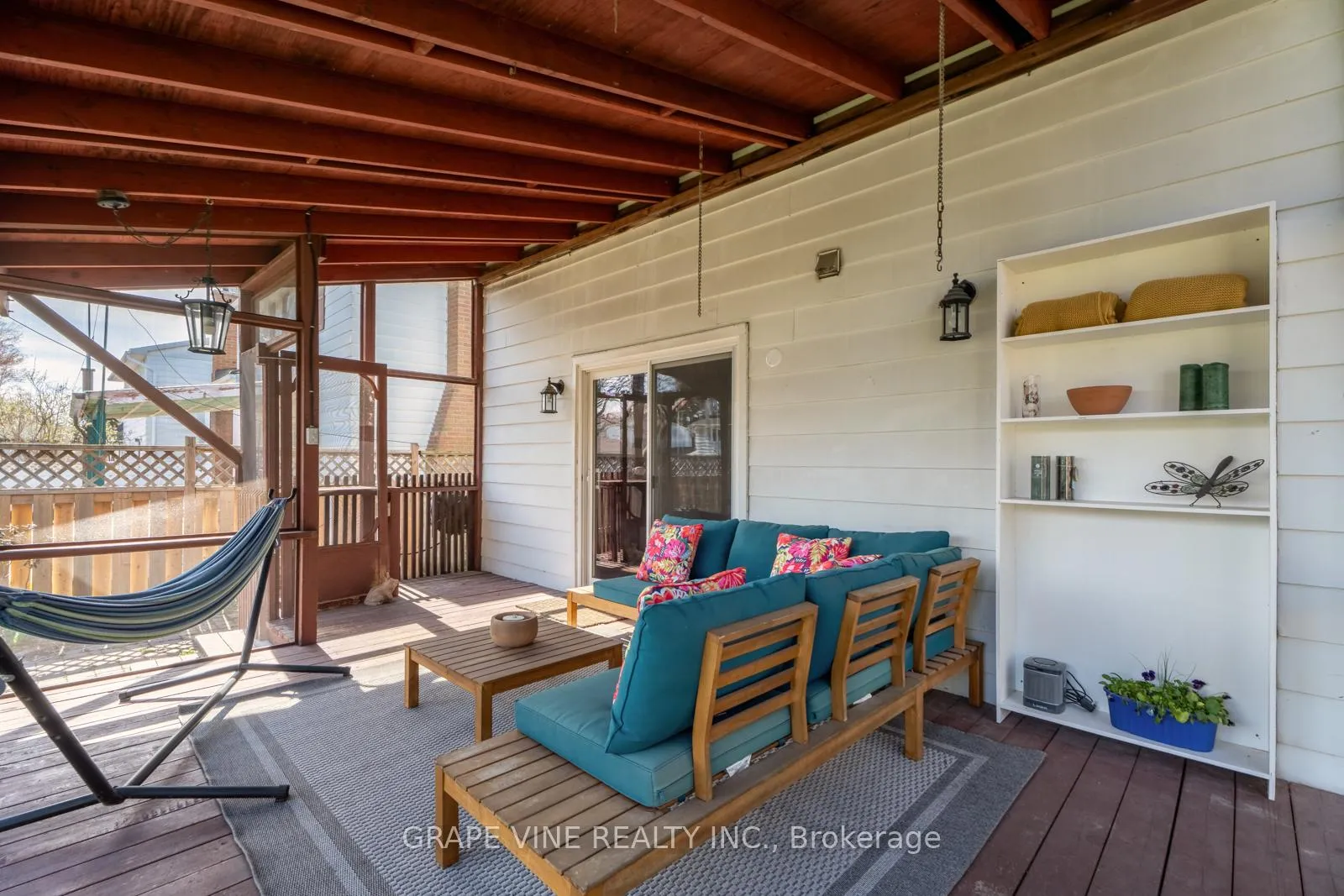 Photo 108 of 105 Westpark Drive, Ottawa, Blackburn Hamlet — HOMEH