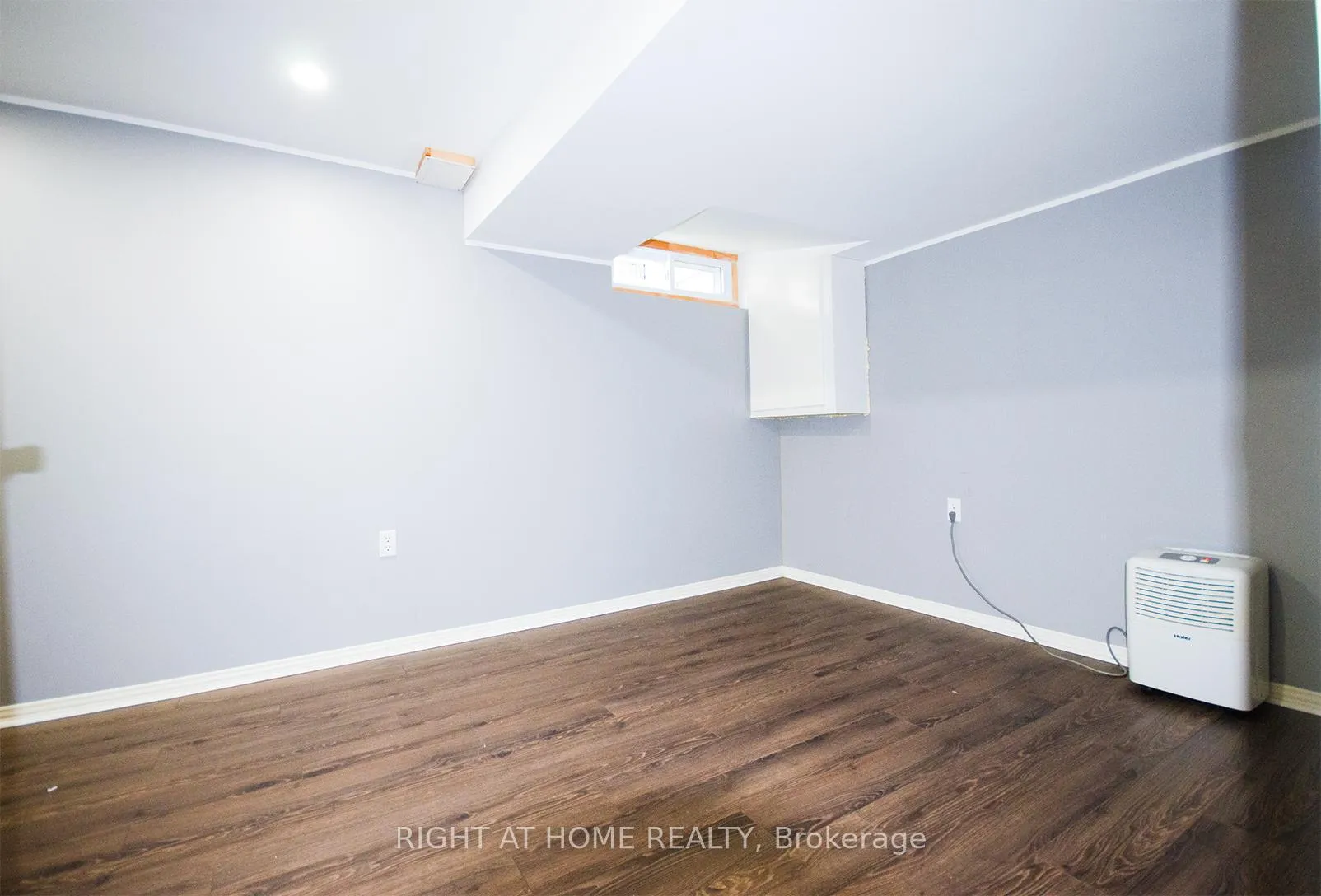 Photo 40 of 35 Tybalt Crescent, Ottawa, Westcliffe Estates — HOMEH