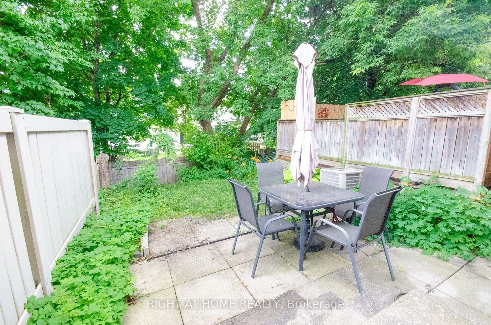 Photo 55 of 35 Tybalt Crescent, Ottawa, Westcliffe Estates — HOMEH