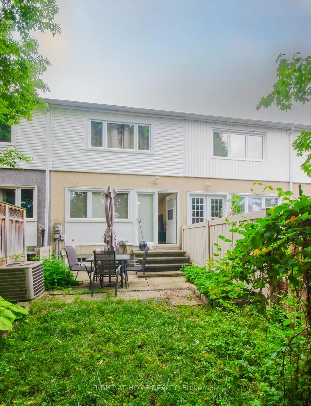 Photo 54 of 35 Tybalt Crescent, Ottawa, Westcliffe Estates — HOMEH