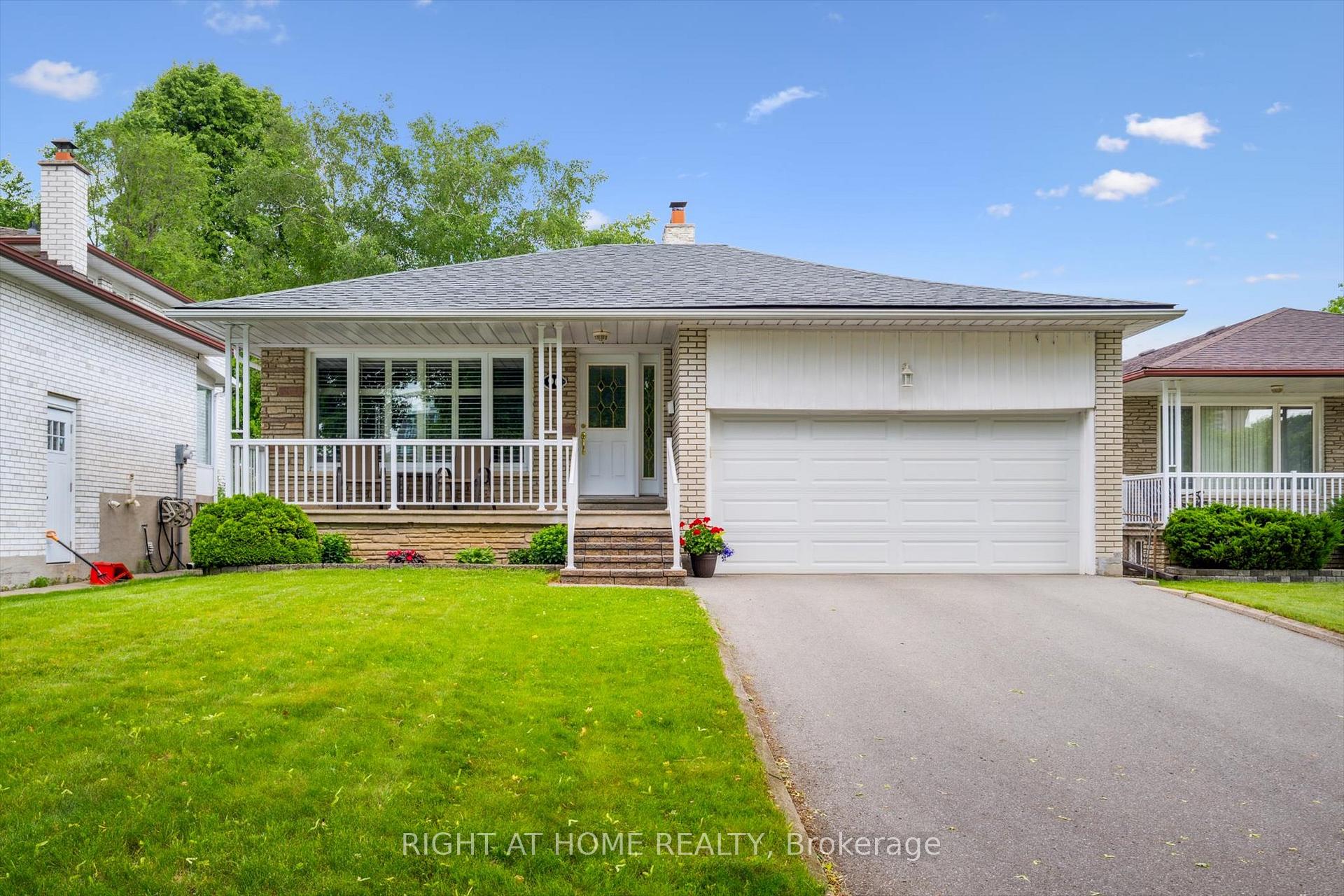 Photo 1 of 90 Clement Road, Etobicoke, Willowridge-Martingrove-Richview — HOMEH