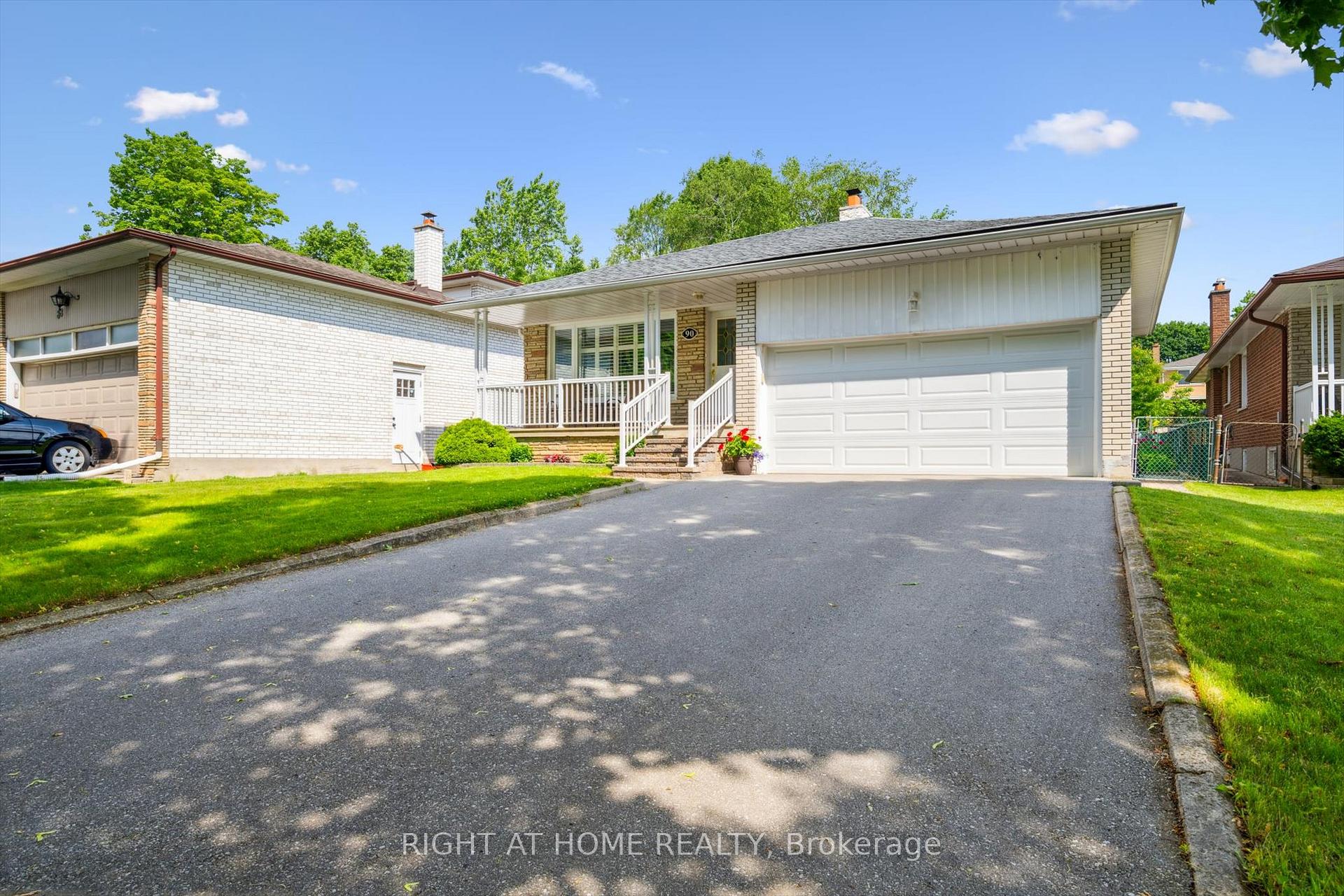 Photo 17 of 90 Clement Road, Etobicoke, Willowridge-Martingrove-Richview — HOMEH