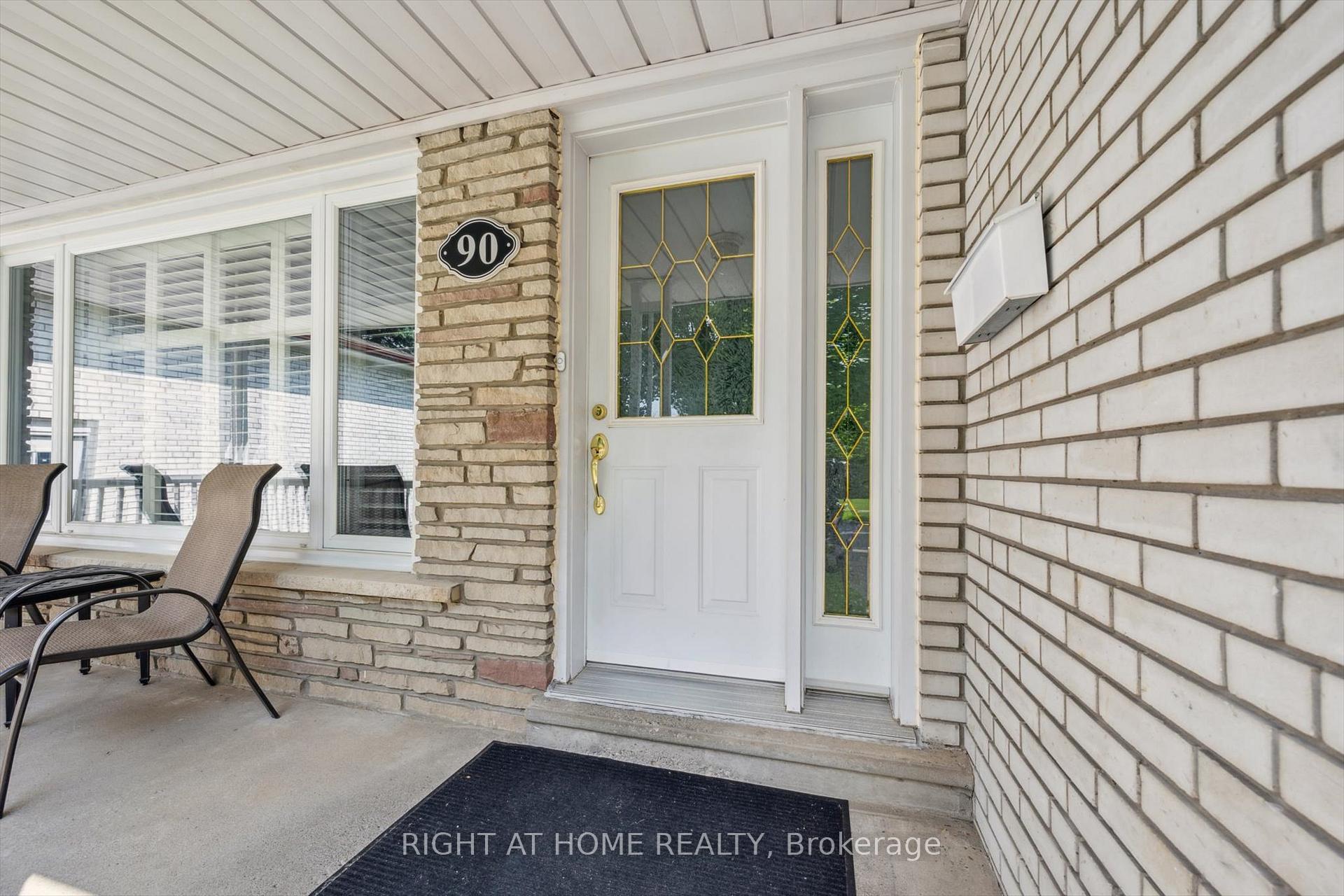 Photo 3 of 90 Clement Road, Etobicoke, Willowridge-Martingrove-Richview — HOMEH