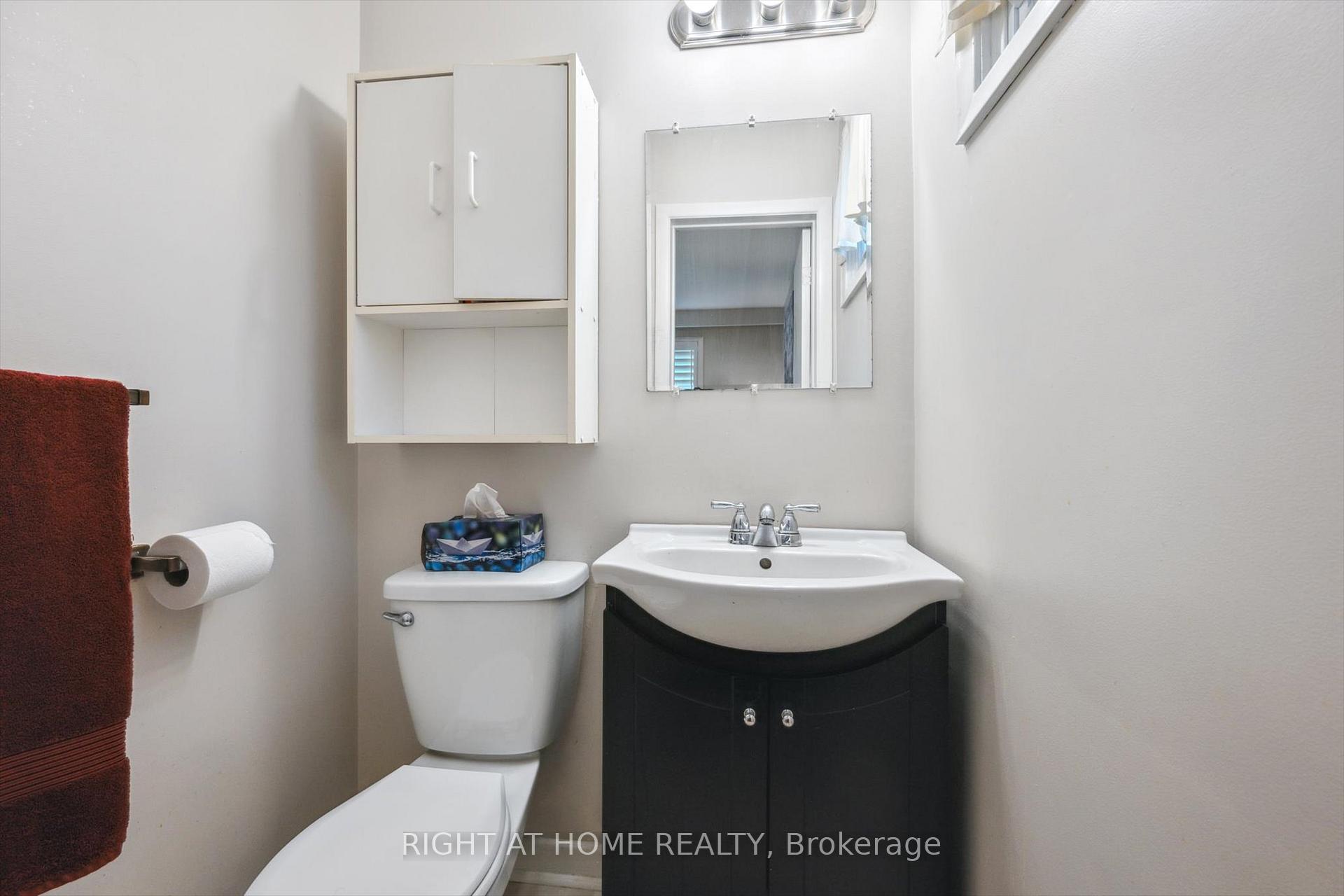 Photo 11 of 90 Clement Road, Etobicoke, Willowridge-Martingrove-Richview — HOMEH