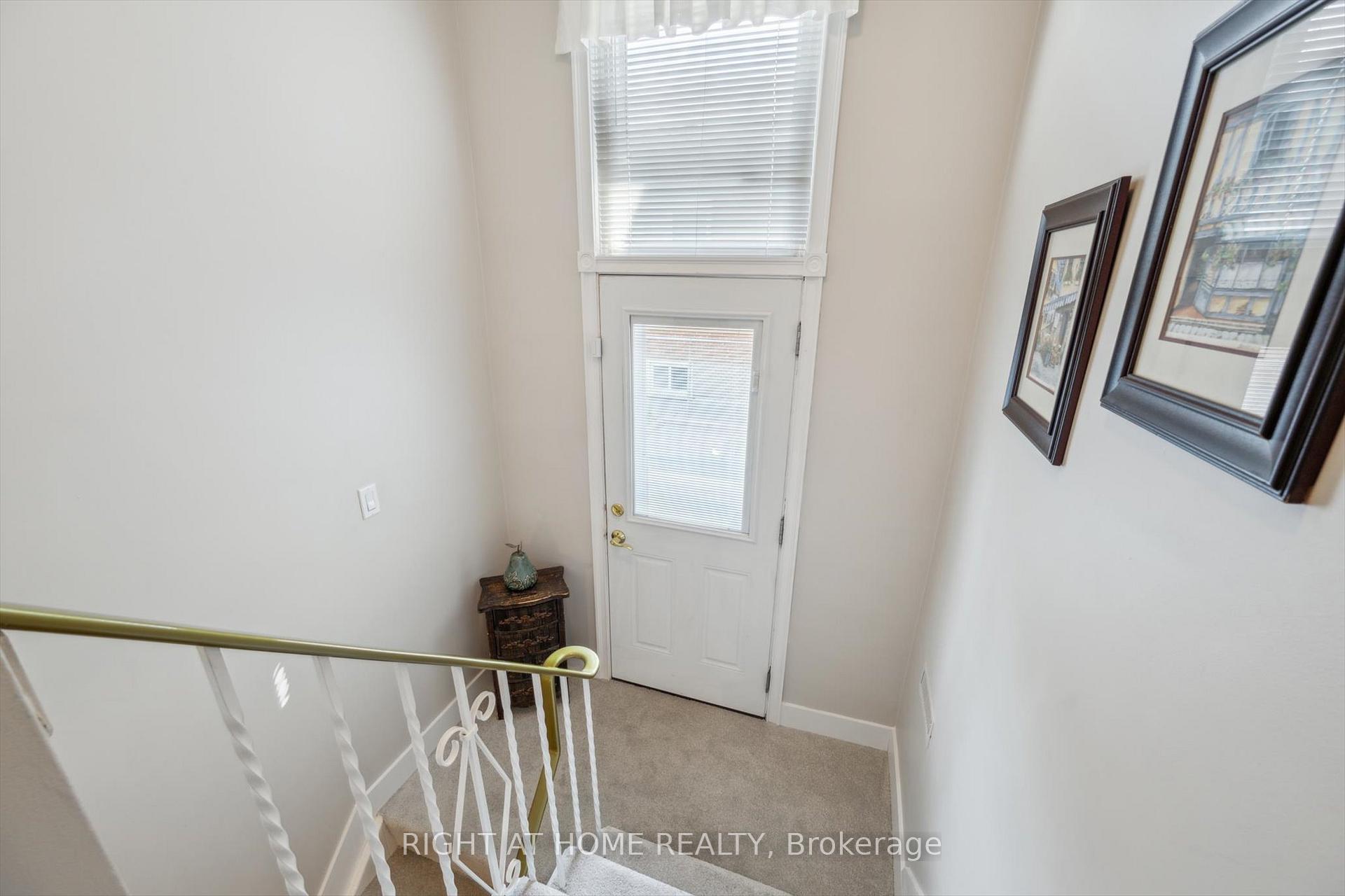 Photo 10 of 90 Clement Road, Etobicoke, Willowridge-Martingrove-Richview — HOMEH