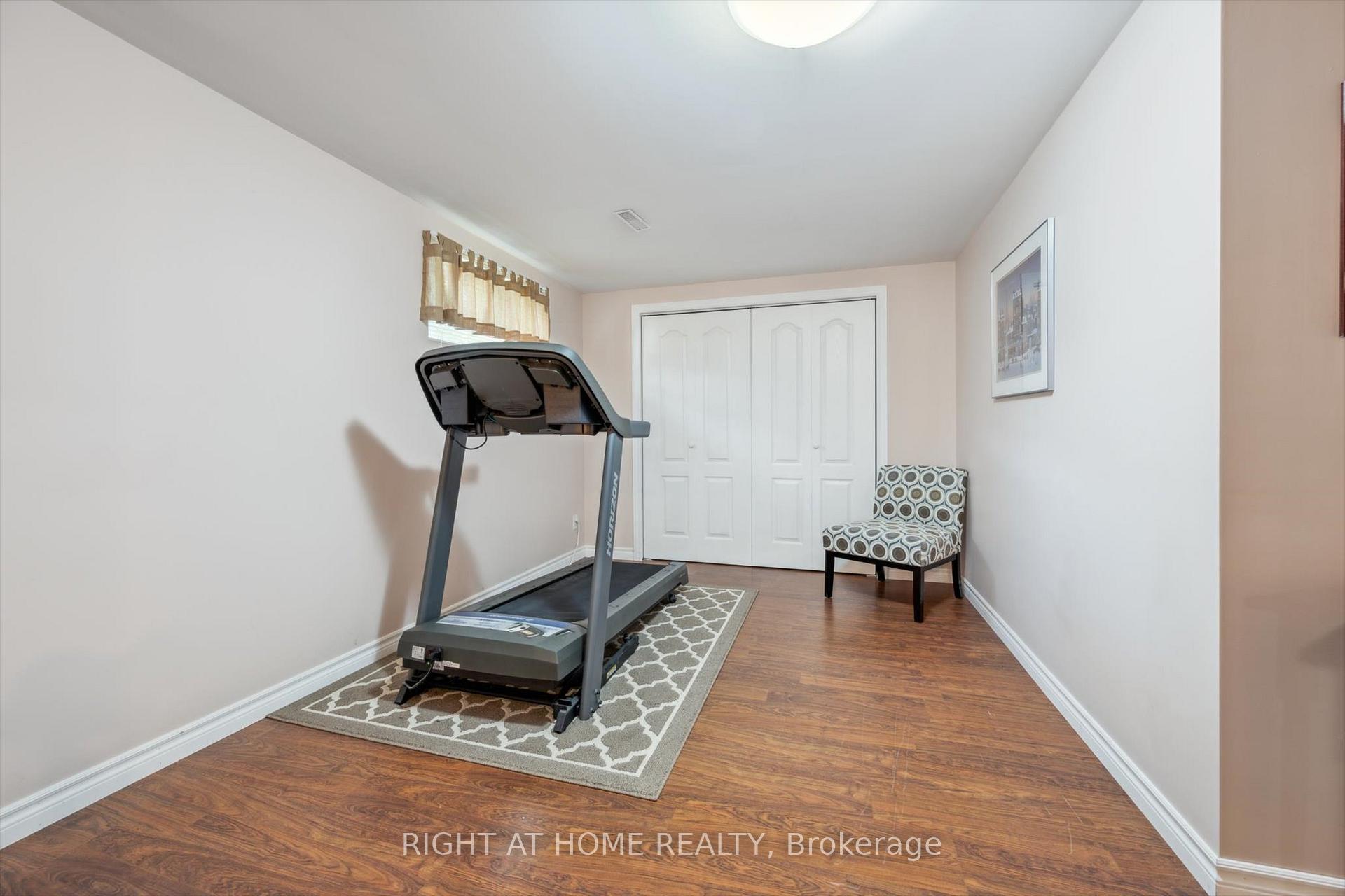 Photo 16 of 90 Clement Road, Etobicoke, Willowridge-Martingrove-Richview — HOMEH