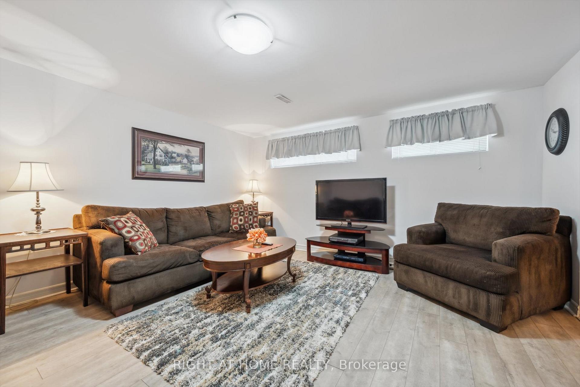Photo 20 of 90 Clement Road, Etobicoke, Willowridge-Martingrove-Richview — HOMEH